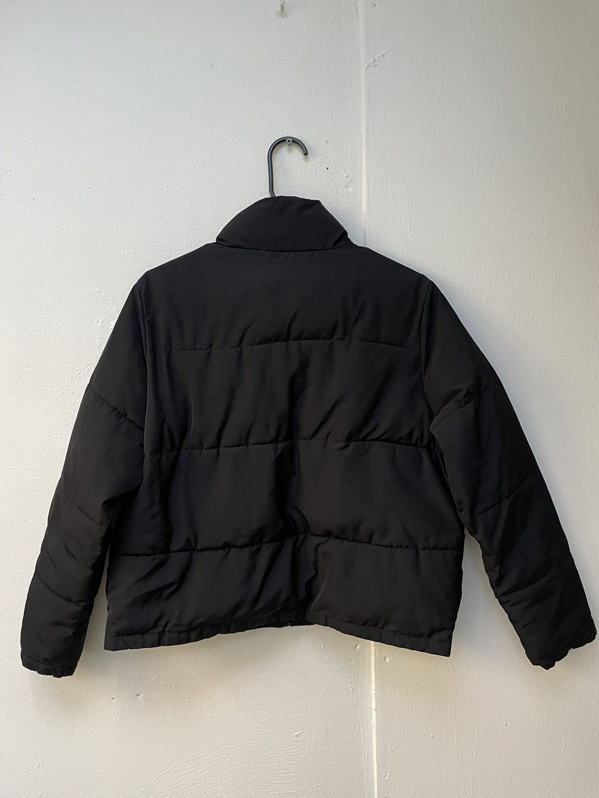 Brandy Melville John Galt Puffer BLACK Size M / US 6-8 / IT 42-44 - 3 Thumbnail