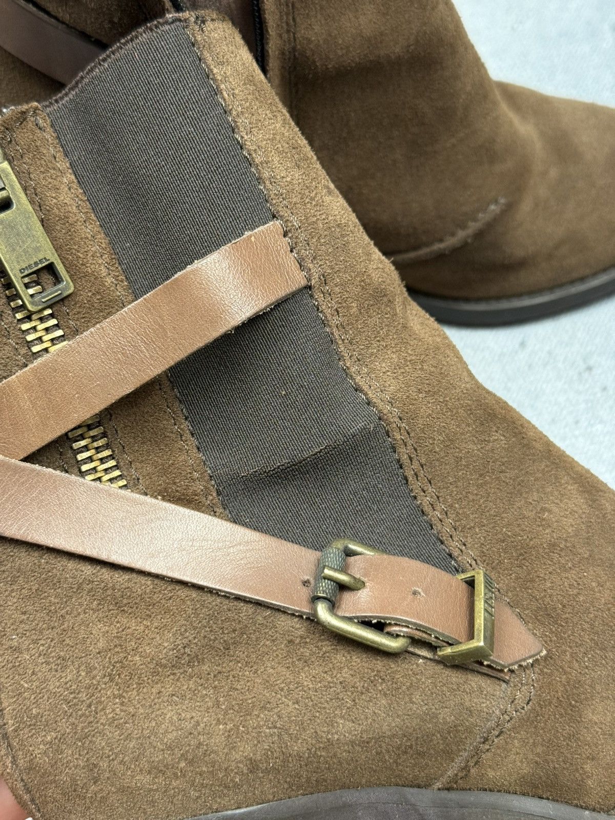 Diesel Diesel Suede Leather Heeled Ankle Boots Brown Buckle Strap Size US 8 / IT 38 - 21 Thumbnail