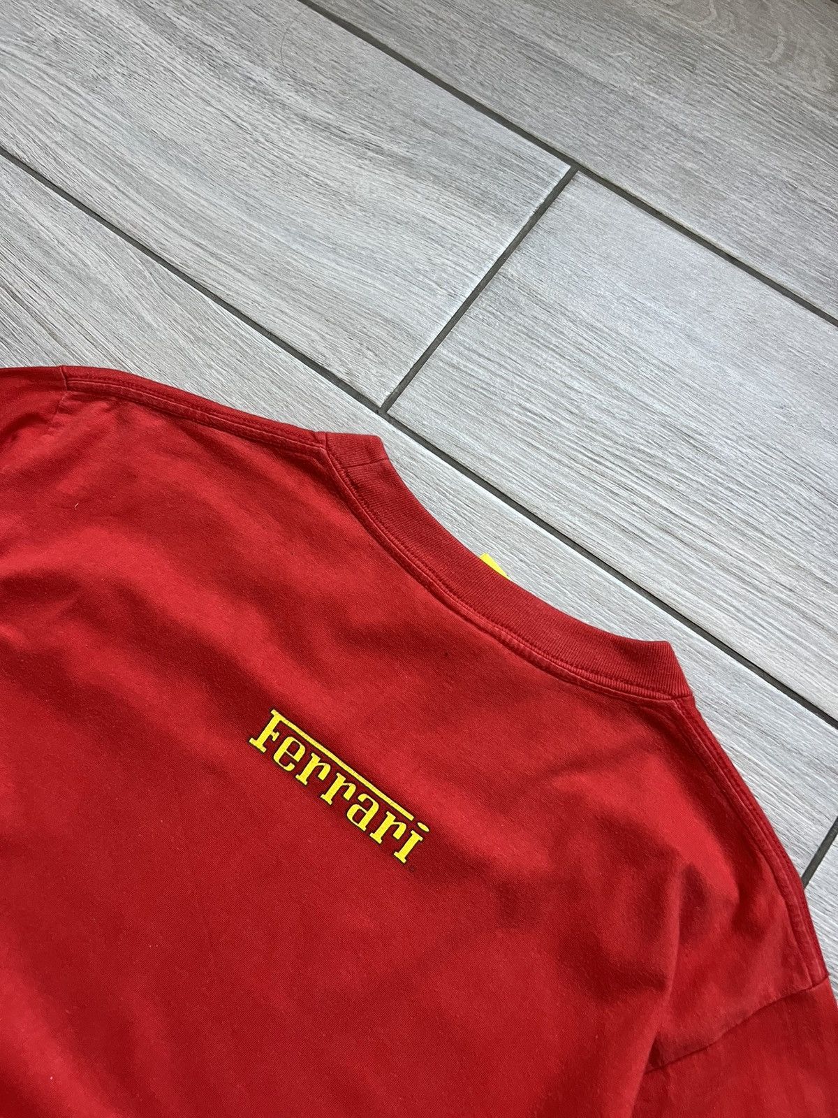 Ferrari Y2K Ferrari Shell Formula 1 Racing Red T-shirt Tee Size US M / EU 48-50 / 2 - 11 Thumbnail
