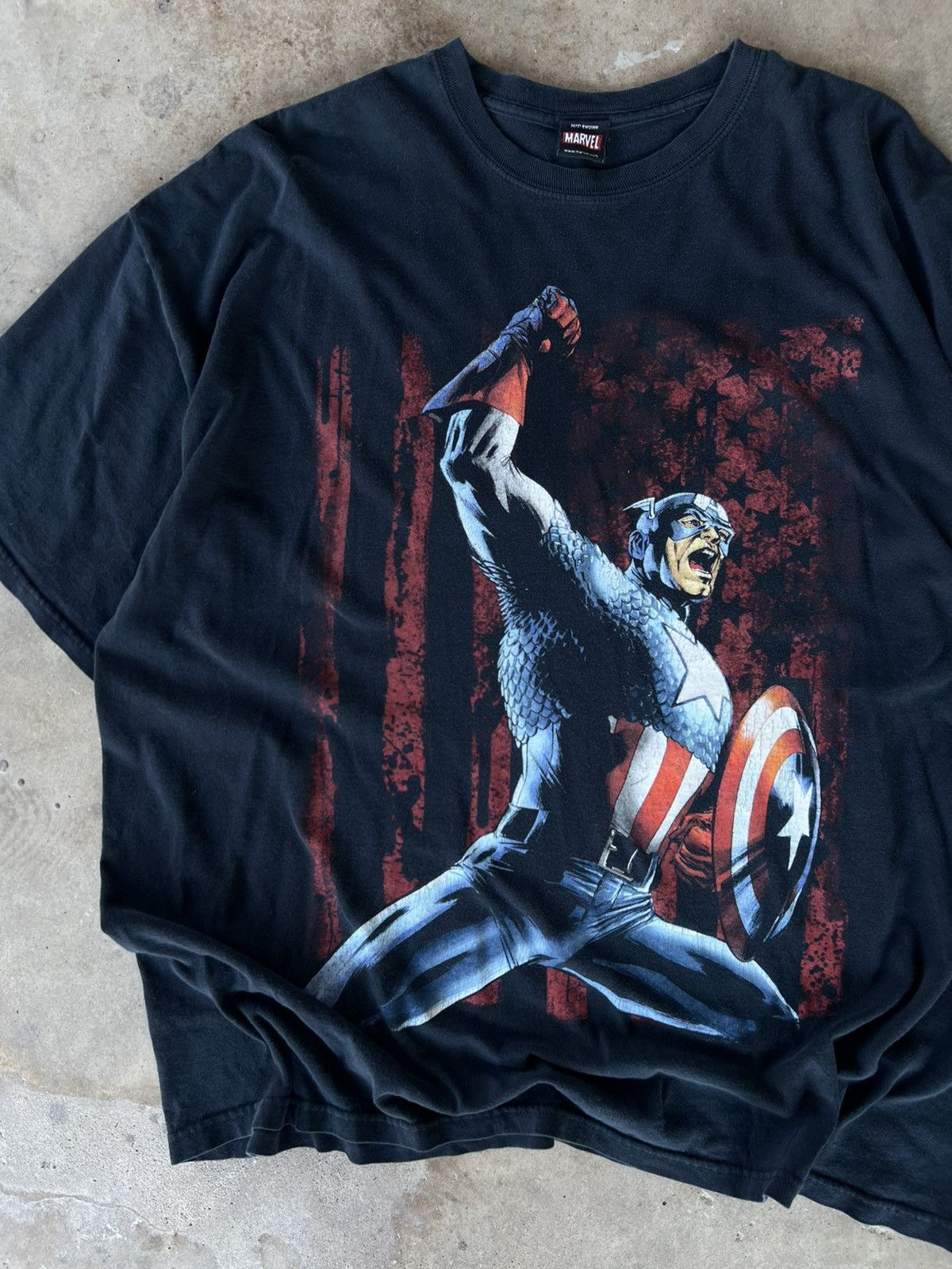 Marvel Comics Vintage 2000’s Marvel Mad Engine Captain America T Shirt Size US XL / EU 56 / 4 - 1 Thumbnail