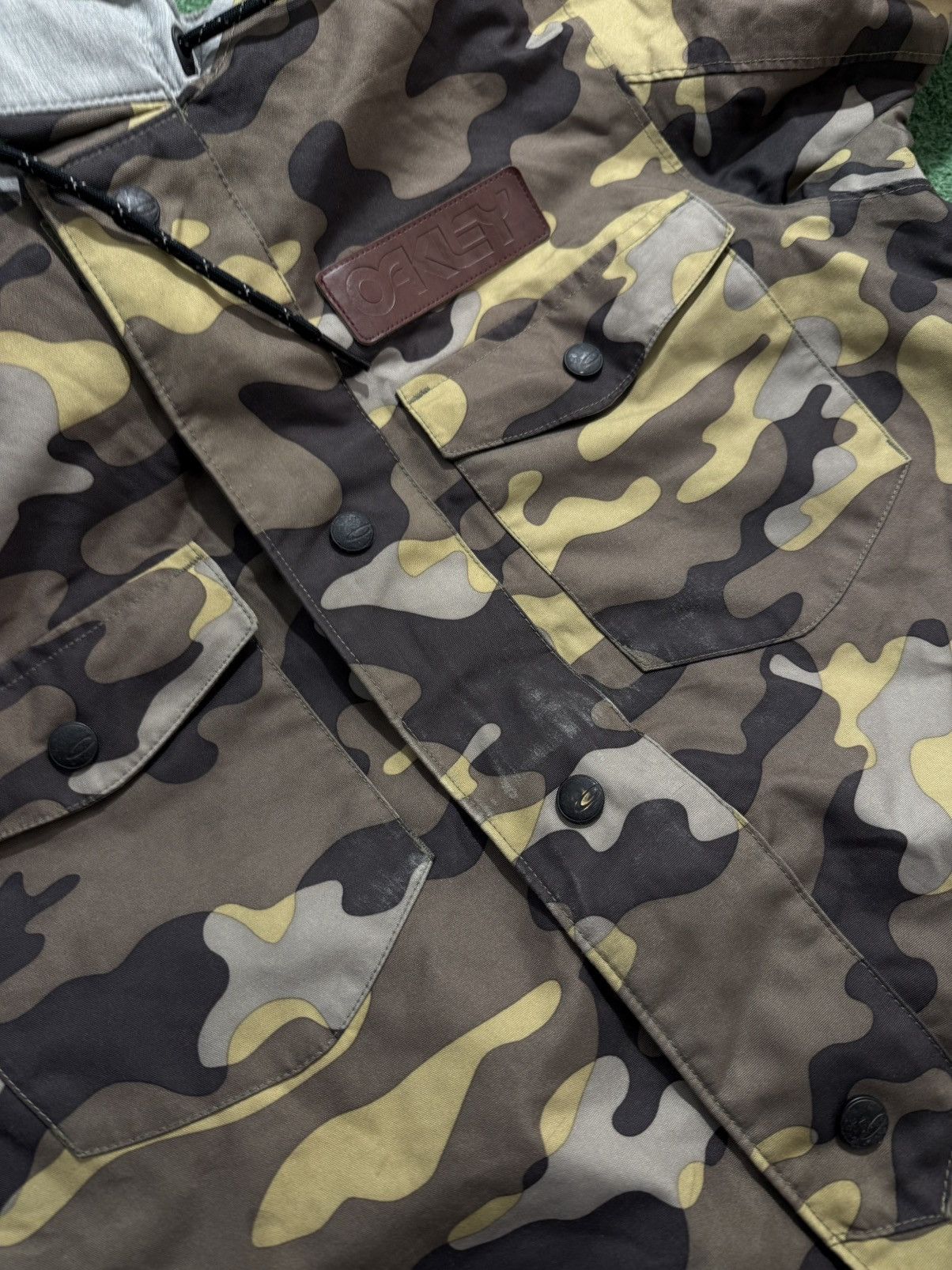 Oakley Oakley Camo Ski Jacket Down MEN Size US M / EU 48-50 / 2 - 7 Thumbnail