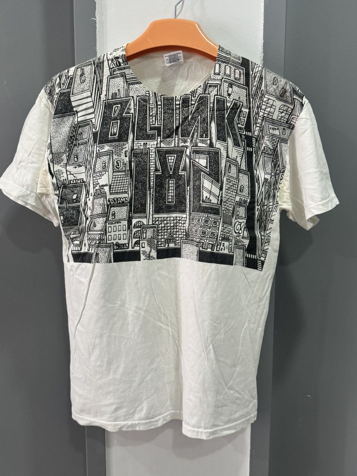 Band Tees BLINK 182 - band tee by gildan Size US M / EU 48-50 / 2 - 1 Thumbnail