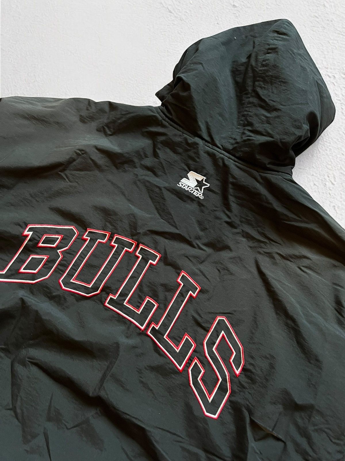 NBA × Starter CHICAGO BULLS VINTAGE HOODED JACKET NBA STARTER BOMBER Size US L / EU 52-54 / 3 - 3 Thumbnail