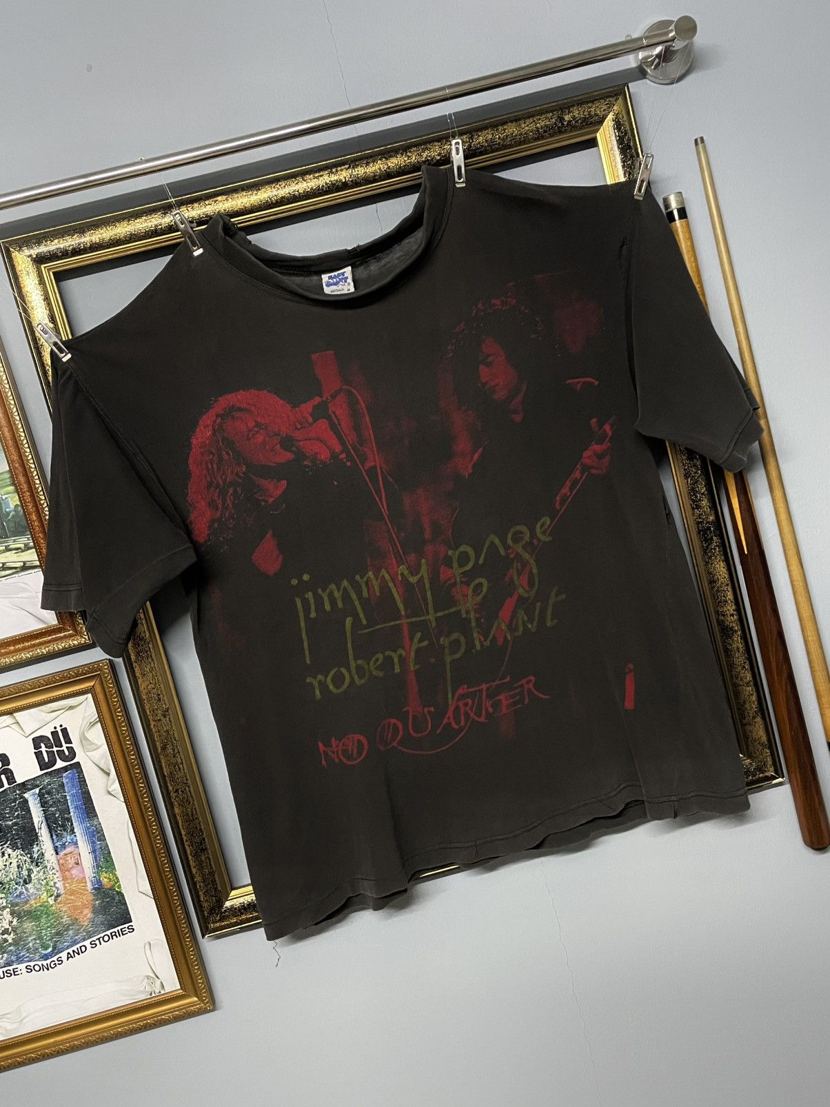 Band Tees Vintage 90s Original Jimmy Page & Robert Plan Sunfaded Tour Size US M / EU 48-50 / 2 - 2 Thumbnail