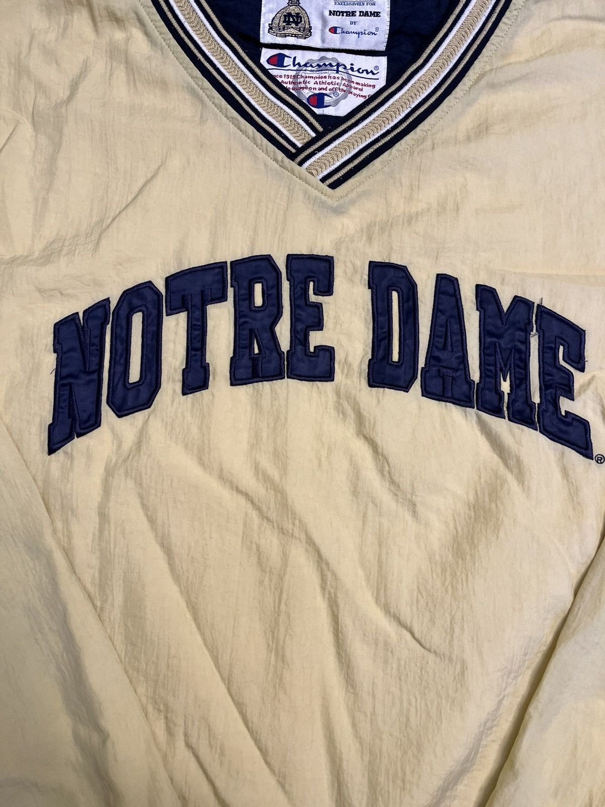 Champion Vintage 90s Champion NCAA Notre Dame Pullover Windbreaker Size US XL / EU 56 / 4 - 2 Thumbnail