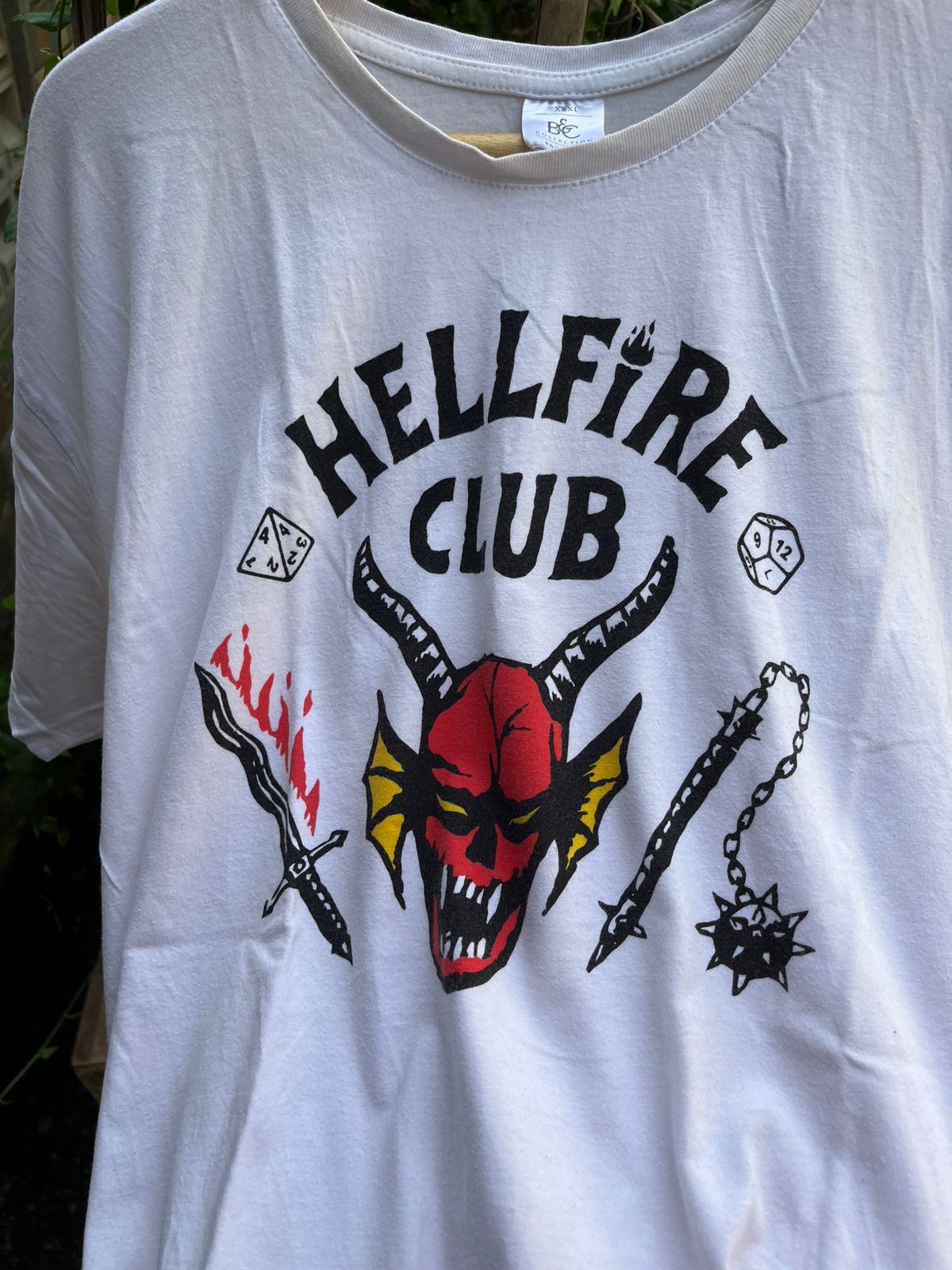 Other stranger things hellfire club graphic tee tshirt Size US XL / EU 56 / 4 - 3 Thumbnail