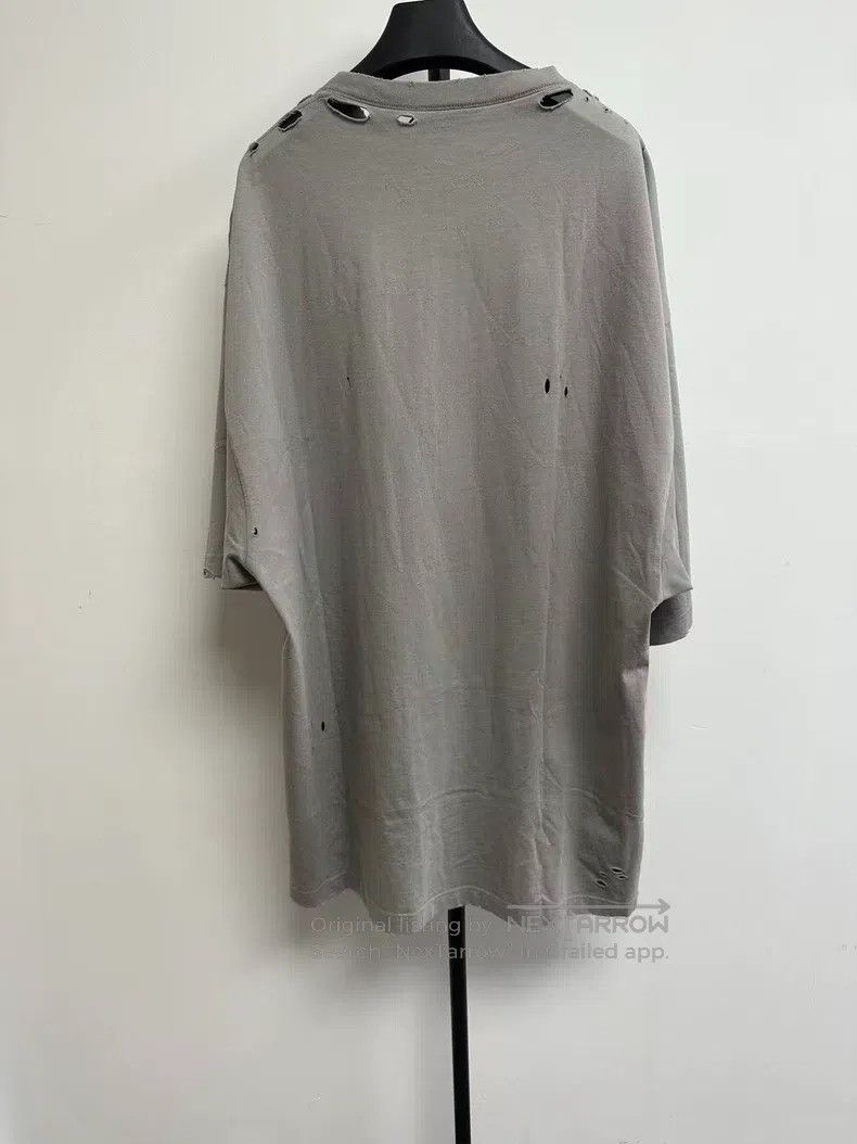 Balenciaga Balenciaga Letter Printed Ripped Short Sleeve T-Shirt Size US XS / EU 42 / 0 - 2 Thumbnail