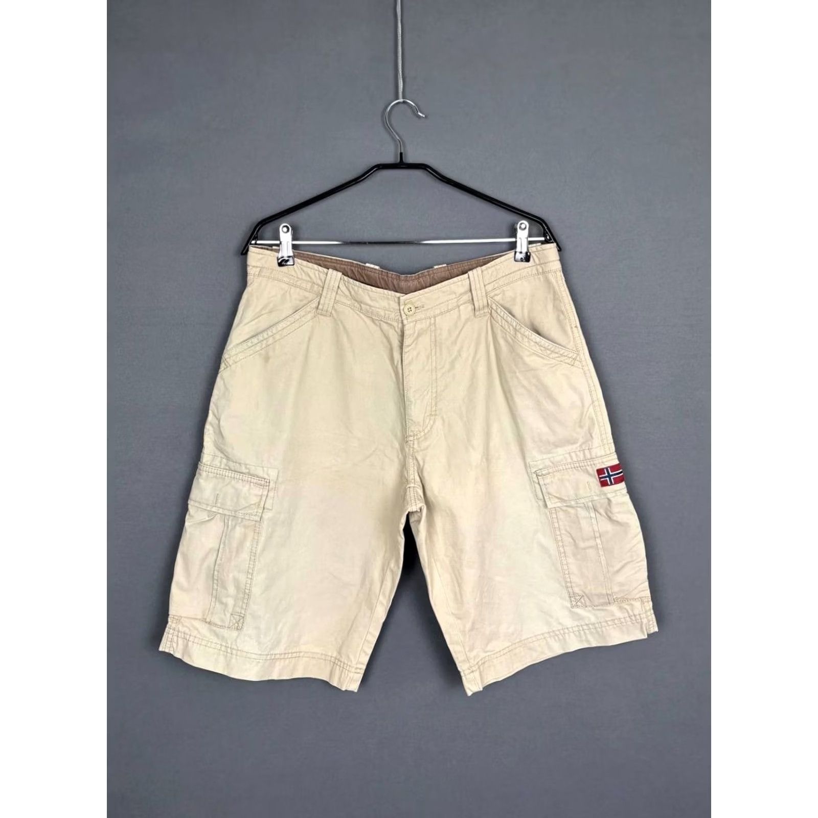 Napapijri Vintage Napapijri Cargo Shorts Size 52 Beige 100% Cotton Men's Size US 36 / EU 52 - 2 Thumbnail