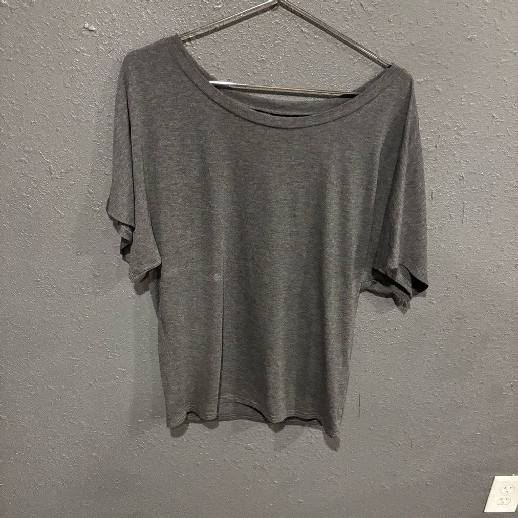 Shein SHEIN Gray Casual Tshirt Size L / US 10 / IT 46 - 1 Thumbnail
