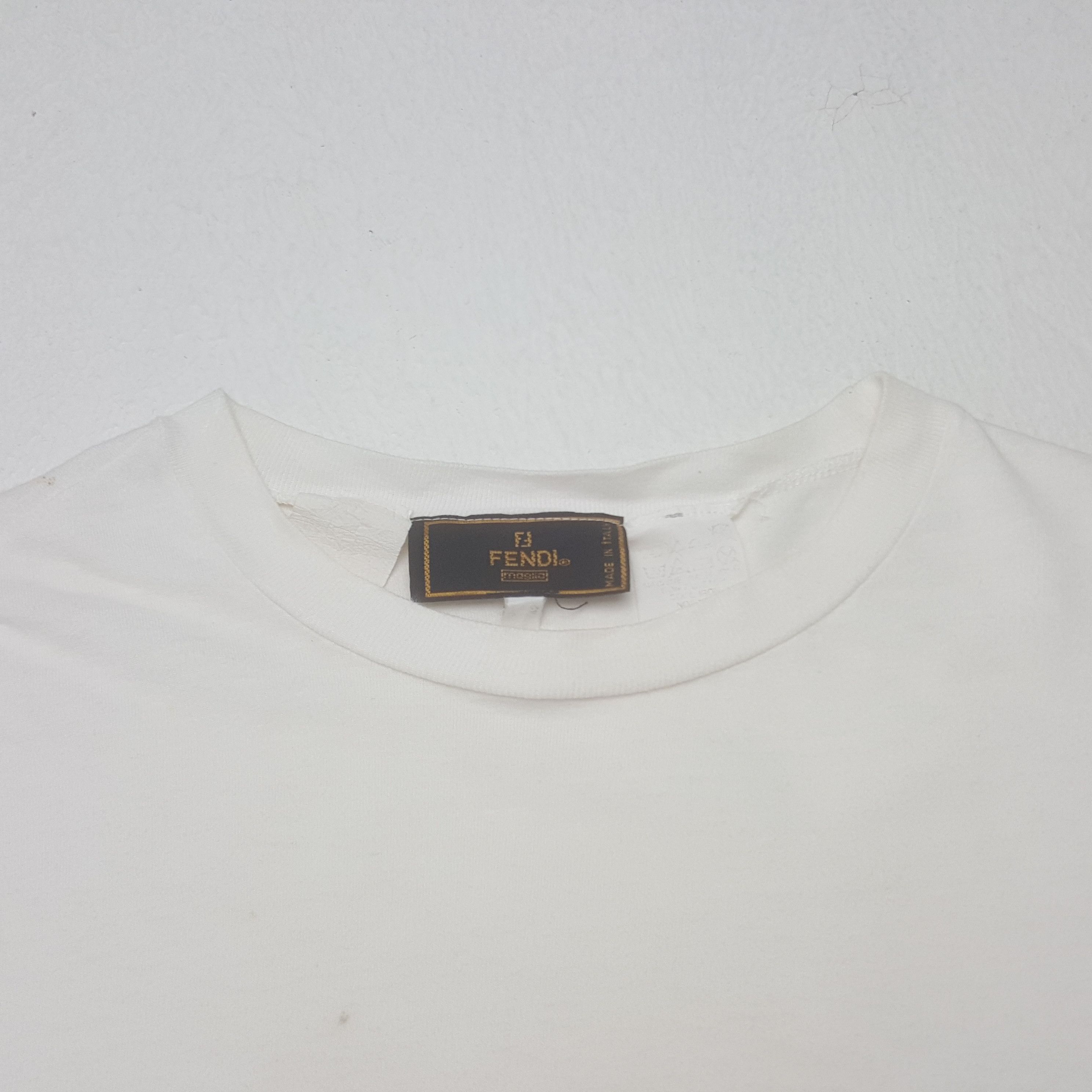 Fendi × Vintage Vintage FENDI Italian Designer Spell Out T-shirt Size US M / EU 48-50 / 2 - 4 Thumbnail