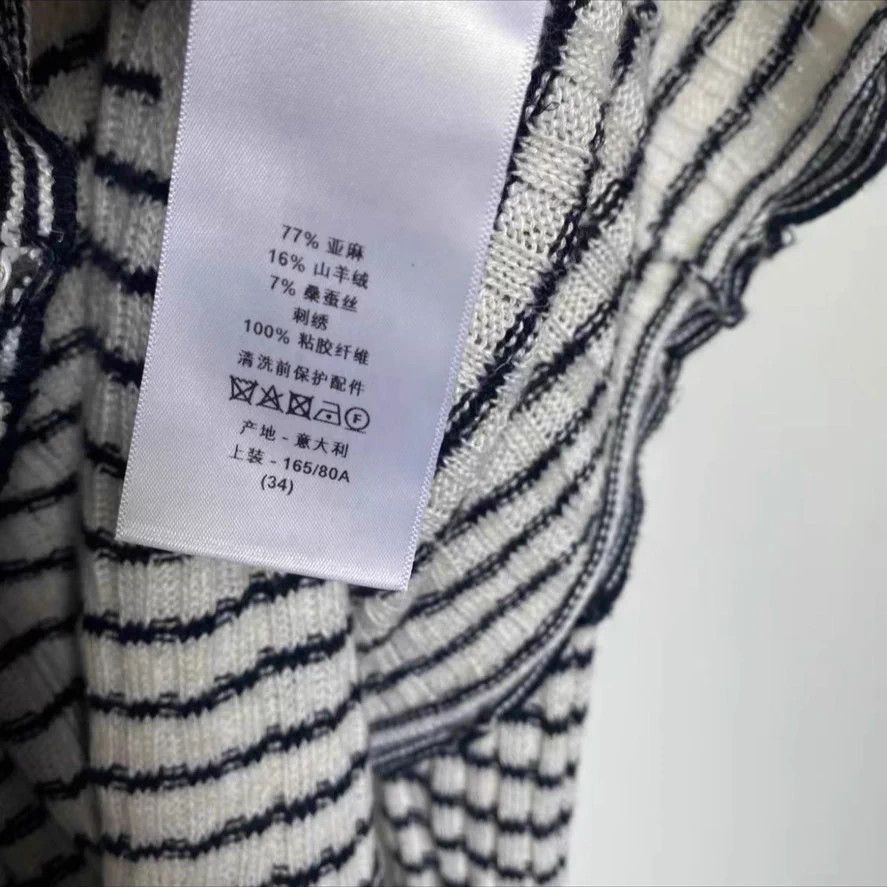 Dior Dior knit cardigan & vest set size 34 stained Size XS / US 0-2 / IT 36-38 - 2 Thumbnail