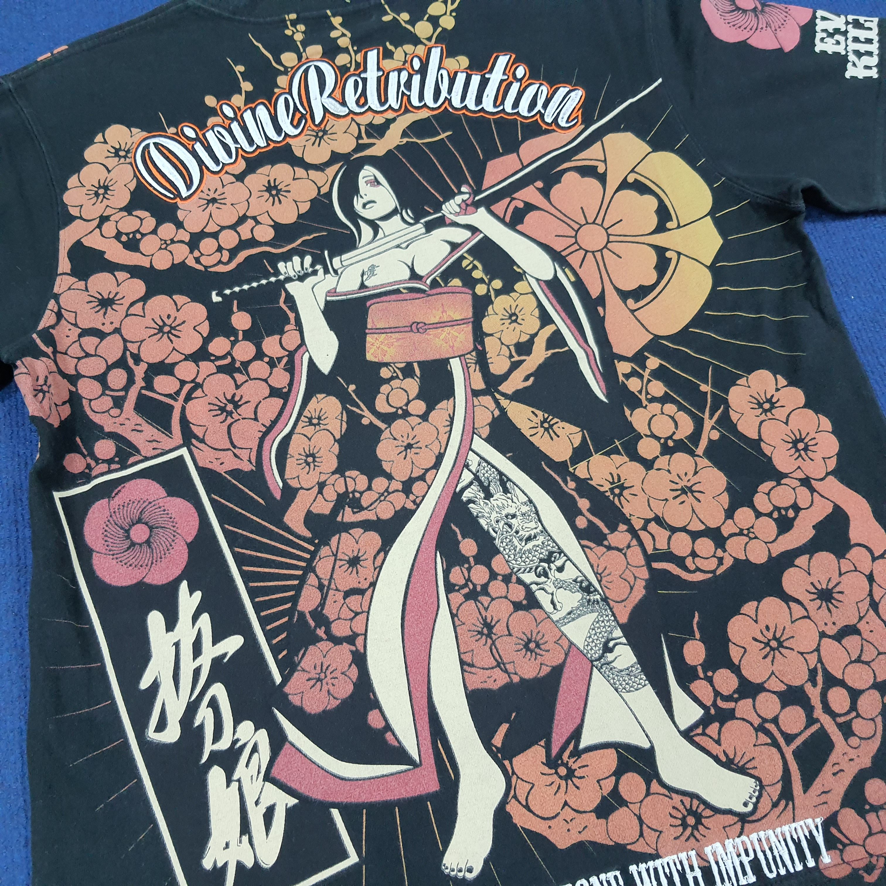 Japanese Brand × Vintage Vintage Kara Kuri Evil Kill Devine Retribution Tshirt Size US M / EU 48-50 / 2 - 2 Thumbnail