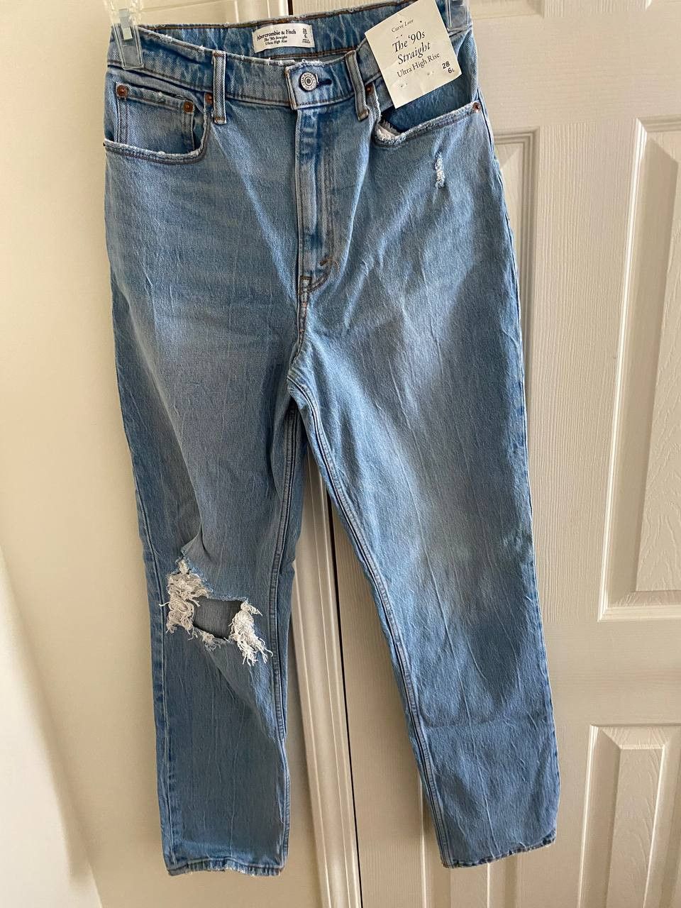 Abercrombie & Fitch The 90s Straight Ultra High Rise Light Blue Size 28" / US 6 / IT 42 - 2 Thumbnail