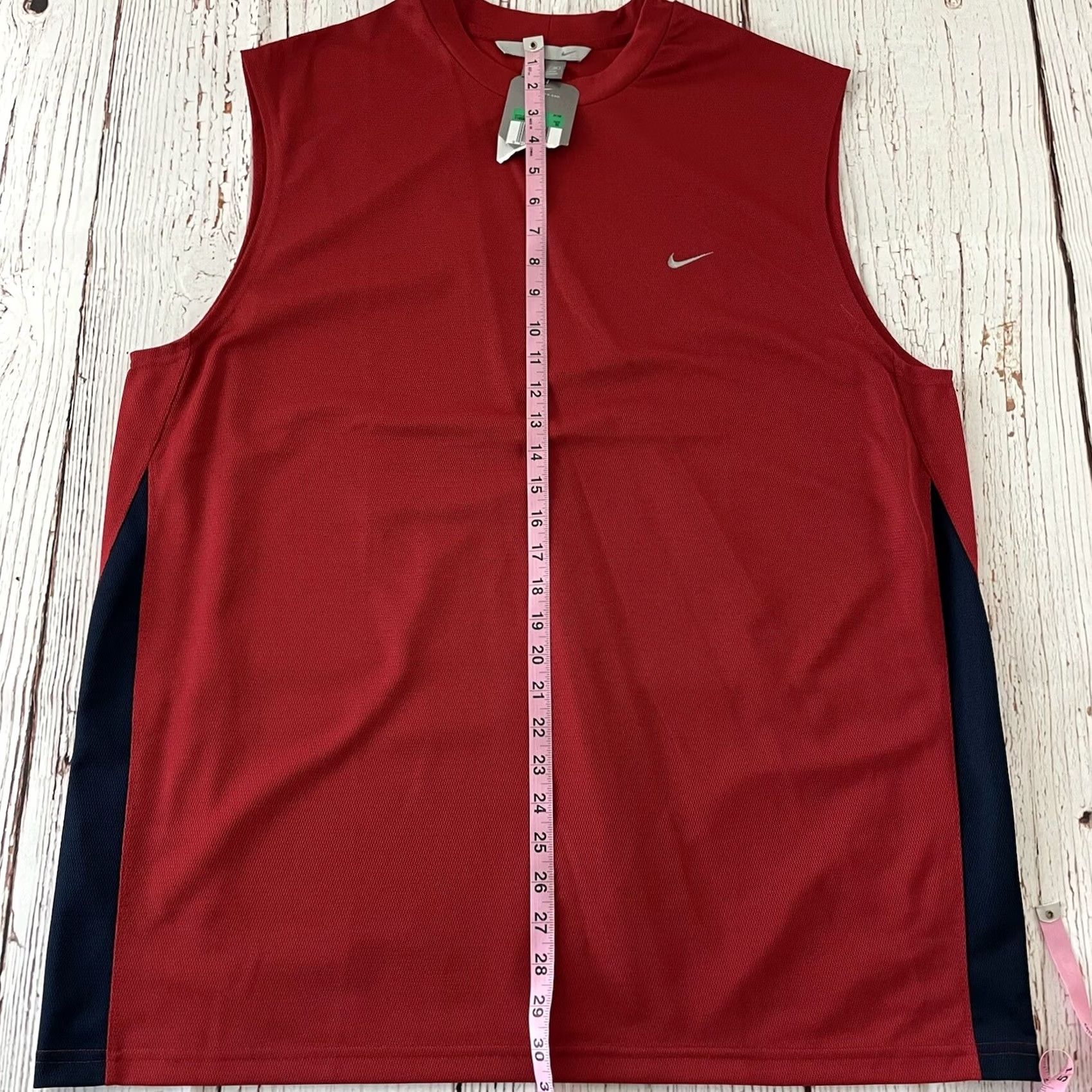 Nike VINTAGE Nike Essential Check Tank Shirt XL Red Men Athletic Sleeveless Shirt Size US XL / EU 56 / 4 - 6 Thumbnail