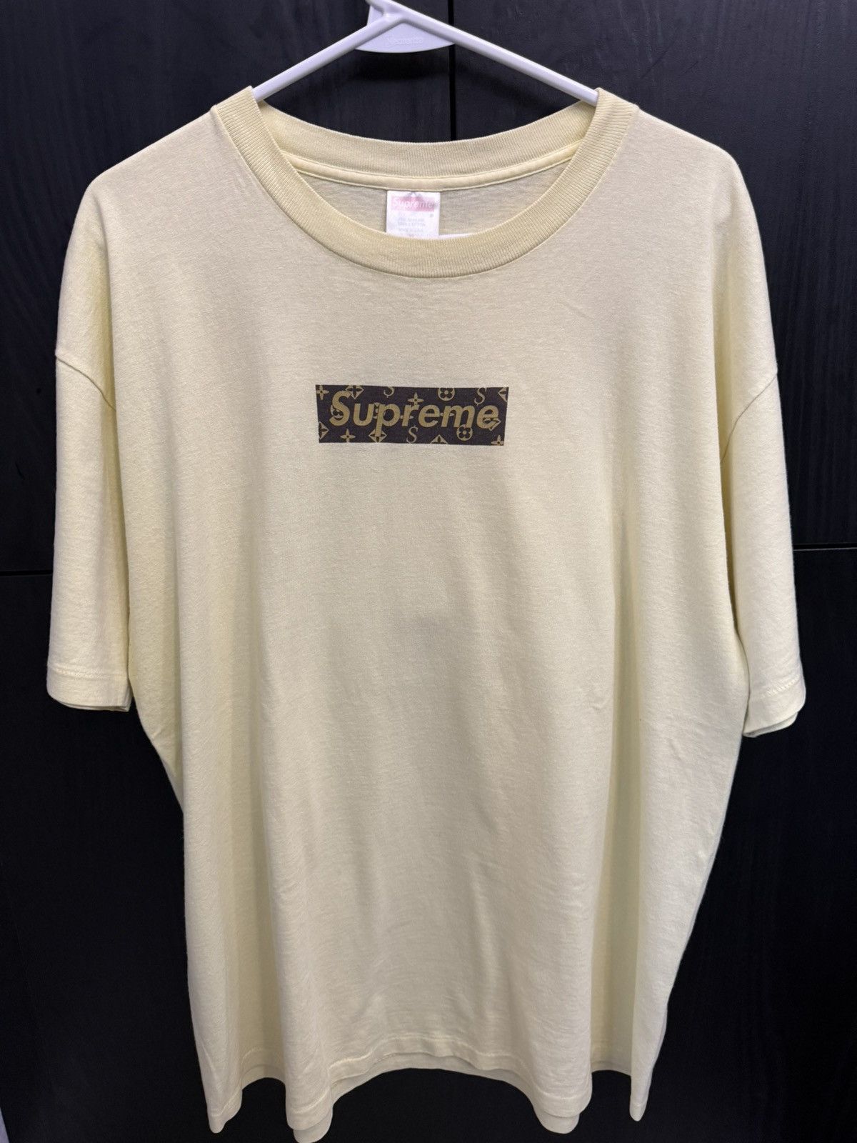Supreme RARE FRIENDS AND FAMILY SUPREME BOX LOGO | Grailed