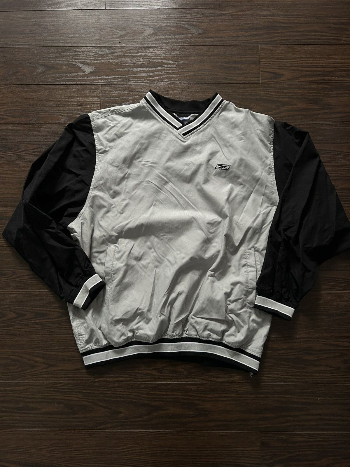 Reebok Vintage Reebok Pullover Windbreaker Jacket Grey BlackSize XL Size US XL / EU 56 / 4 - 1 Thumbnail
