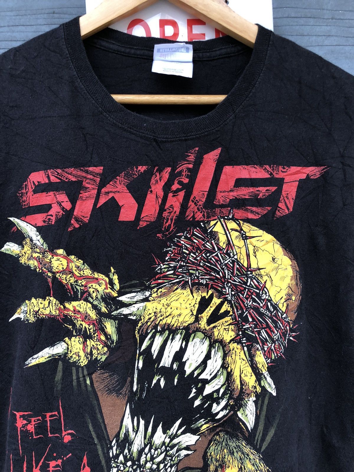 Band Tees × Vintage 🔥Vintage Y2K🔥Skillet Band I Fell Like A Monster Tee Size US L / EU 52-54 / 3 - 4 Thumbnail