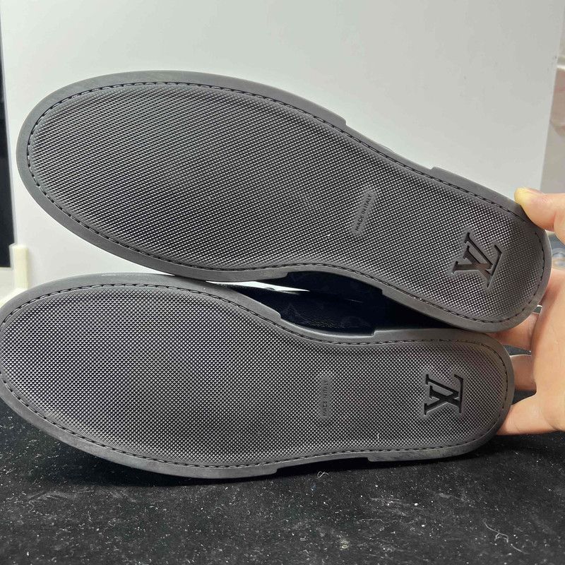 Louis Vuitton Louis Vuitton Black High-Top Casual Sneakers - Size US 8 / EU 41 - 4 Thumbnail