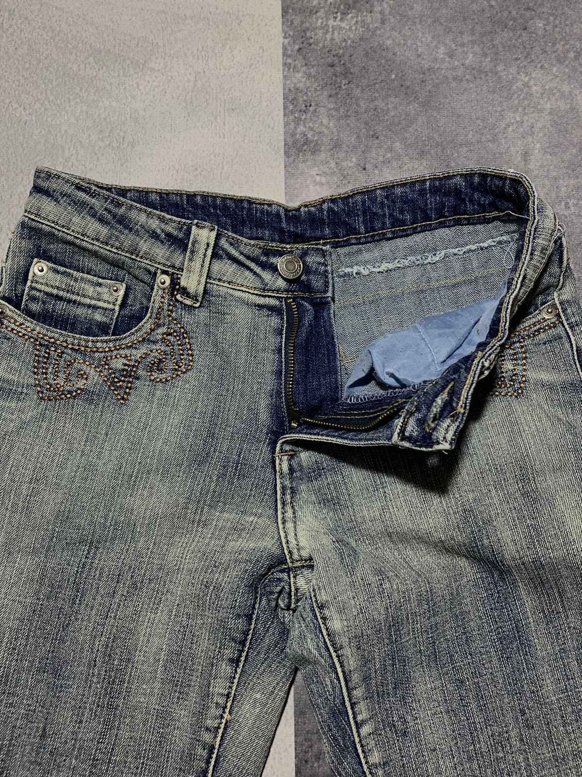 Japanese Brand × Vintage Vintage Y2K style Flared denim pants trousers size 26 Size 26" / US 2 / IT 38 - 6 Thumbnail