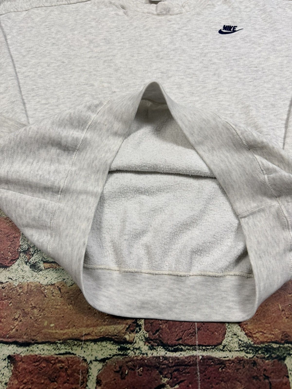 Nike Vintage 90s Nike Air Swoosh Spell Out Crewneck Sweatshirt Size US L / EU 52-54 / 3 - 9 Thumbnail