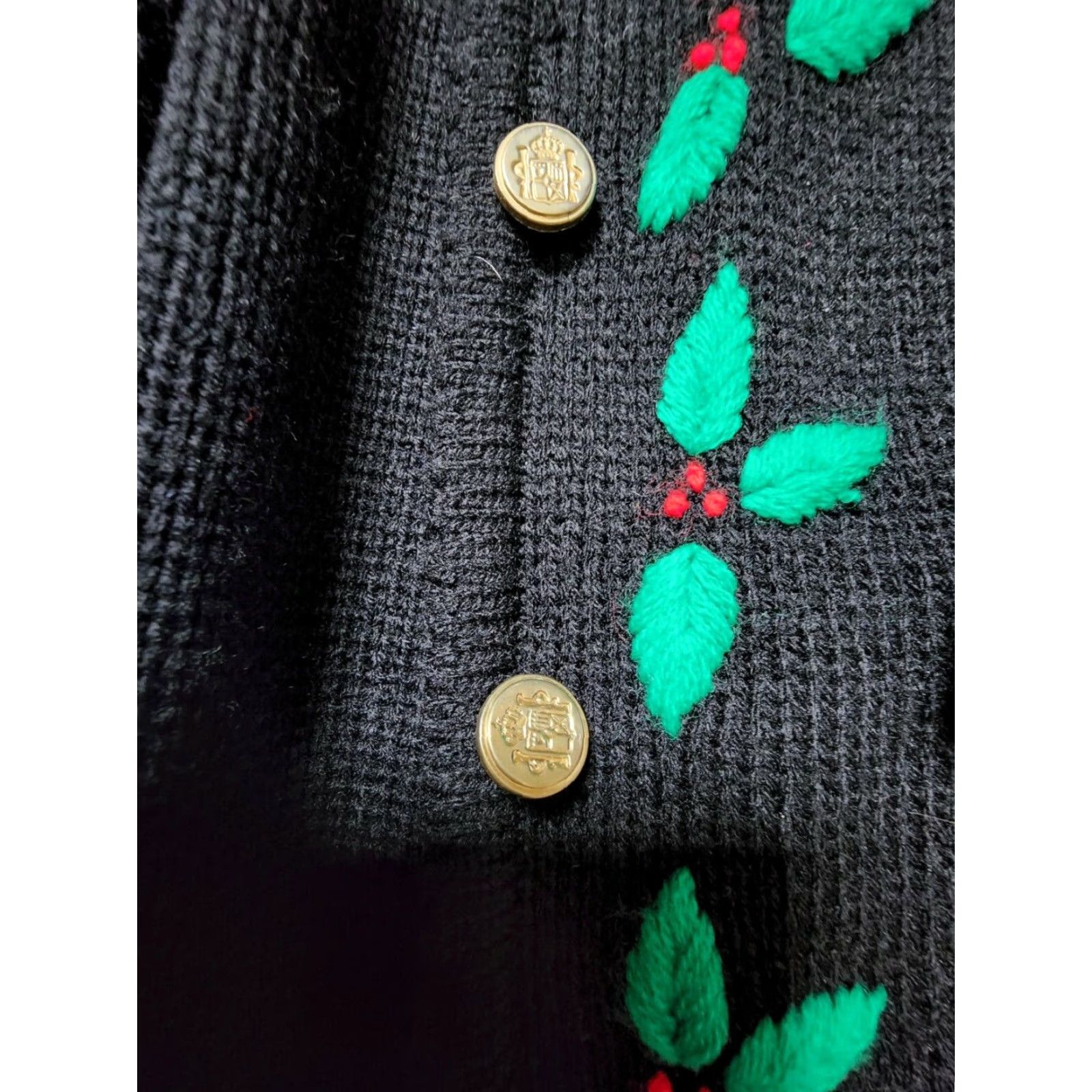 Vintage VINTAGE Tally Ho Cardigan Sweater Womens S Black Embroidered Holly Christmas Cardigan (Crew Neck, Long Sleeve) Size S / US 4 / IT 40 - 3 Thumbnail