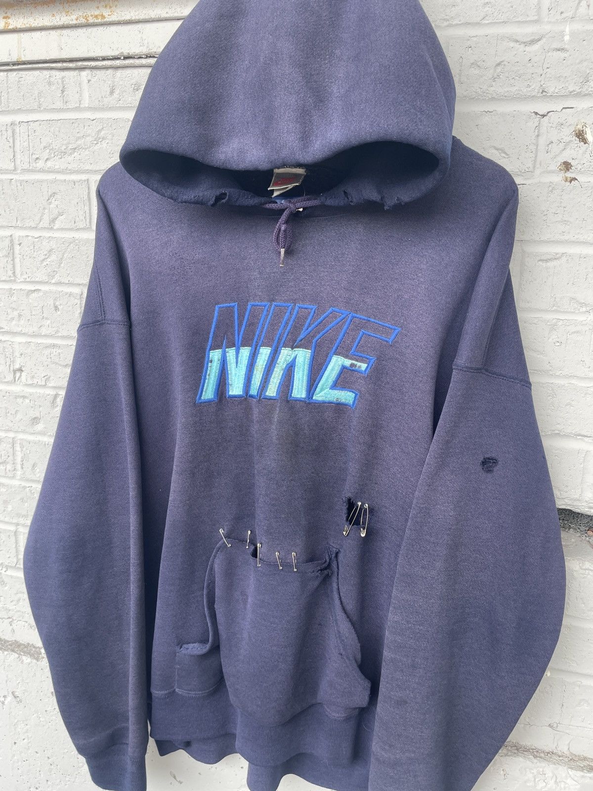 Nike 90s Nike faded and distressed hoodie Size US L / EU 52-54 / 3 - 2 Thumbnail