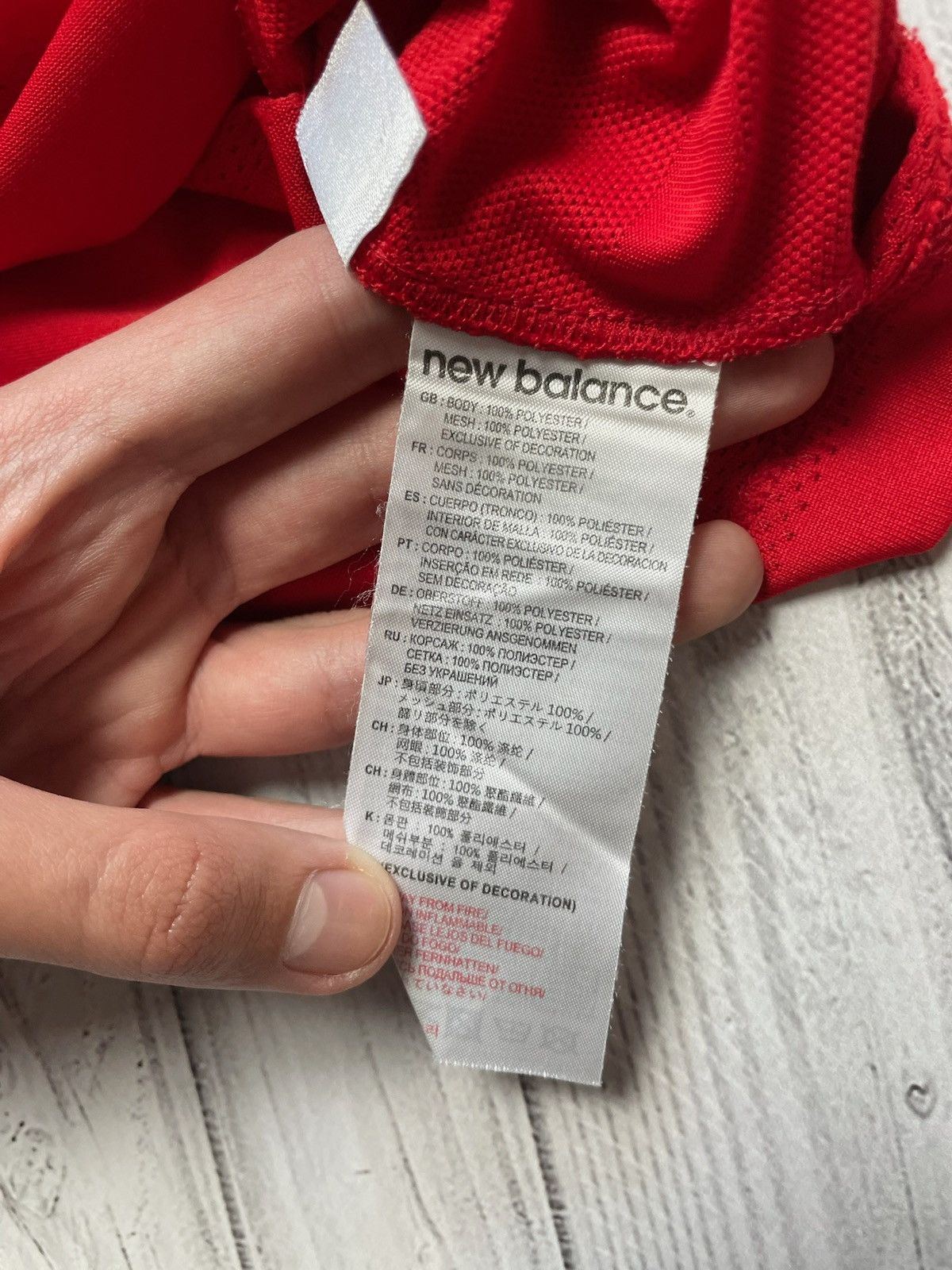 New Balance × Vintage Vintage New Balance Liverpool soccer jersey size S red Size US S / EU 44-46 / 1 - 6 Thumbnail