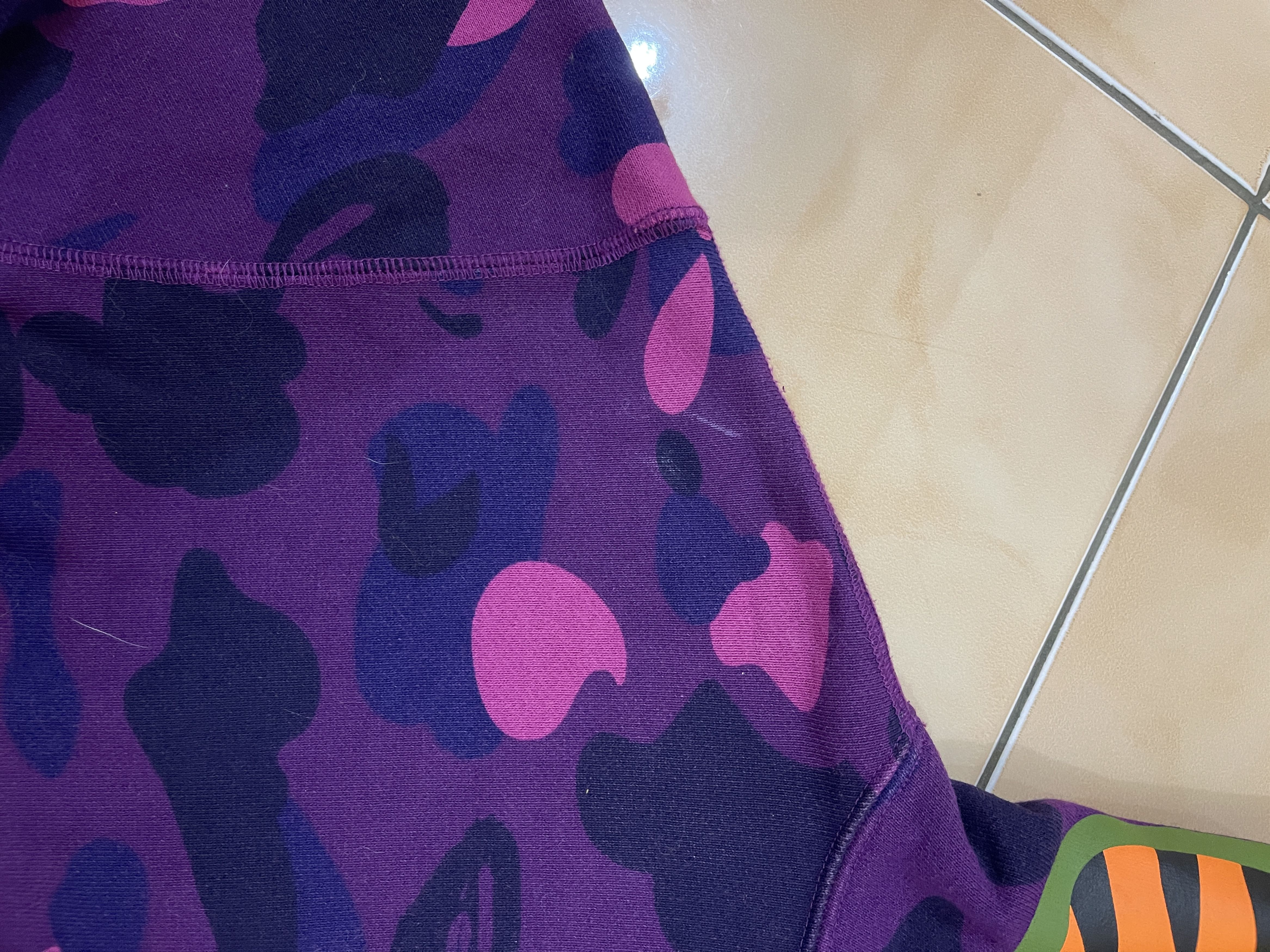Bape Color Camo Shark Pullover Hoodie Size US L / EU 52-54 / 3 - 10 Thumbnail