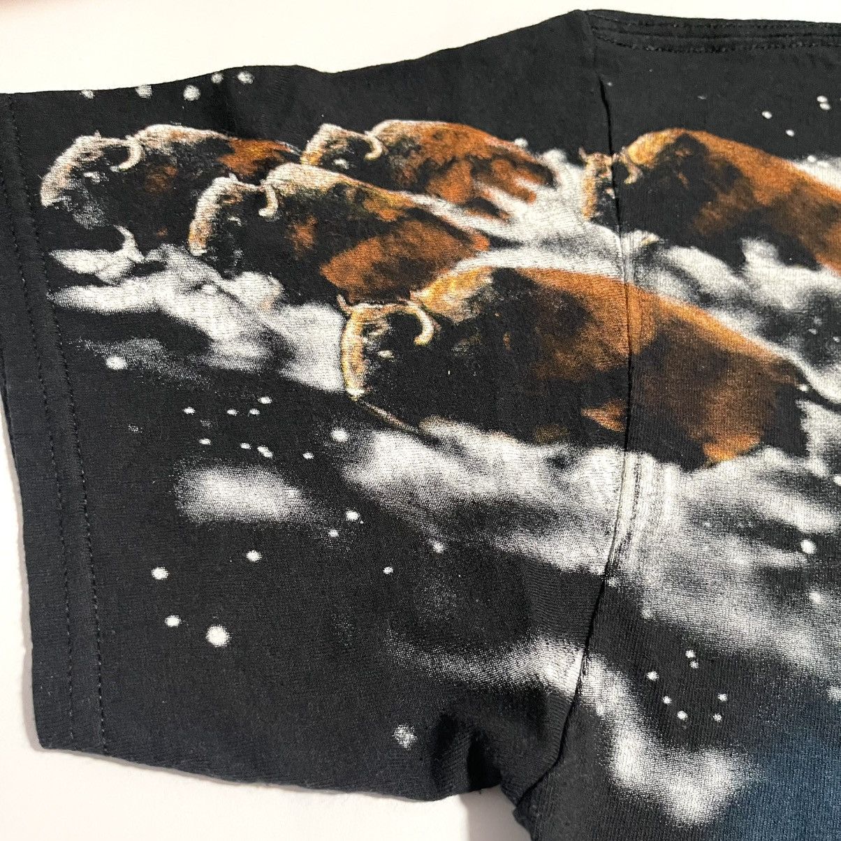 Liquid Blue Liquid Blue Native American Western T Shirt Size L Size US L / EU 52-54 / 3 - 13 Thumbnail