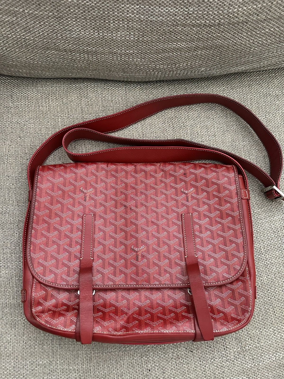 Pre-owned Goyard Red  Messenger Bag