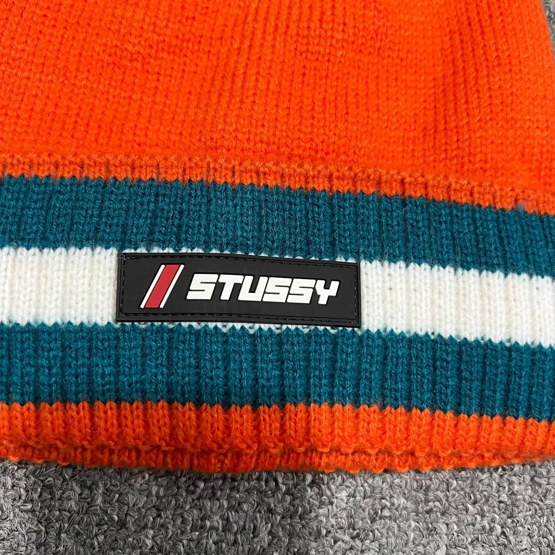 Stussy Stussy Rubber Logo Color Block Knit Beanie Q7 Size ONE SIZE - 6 Thumbnail