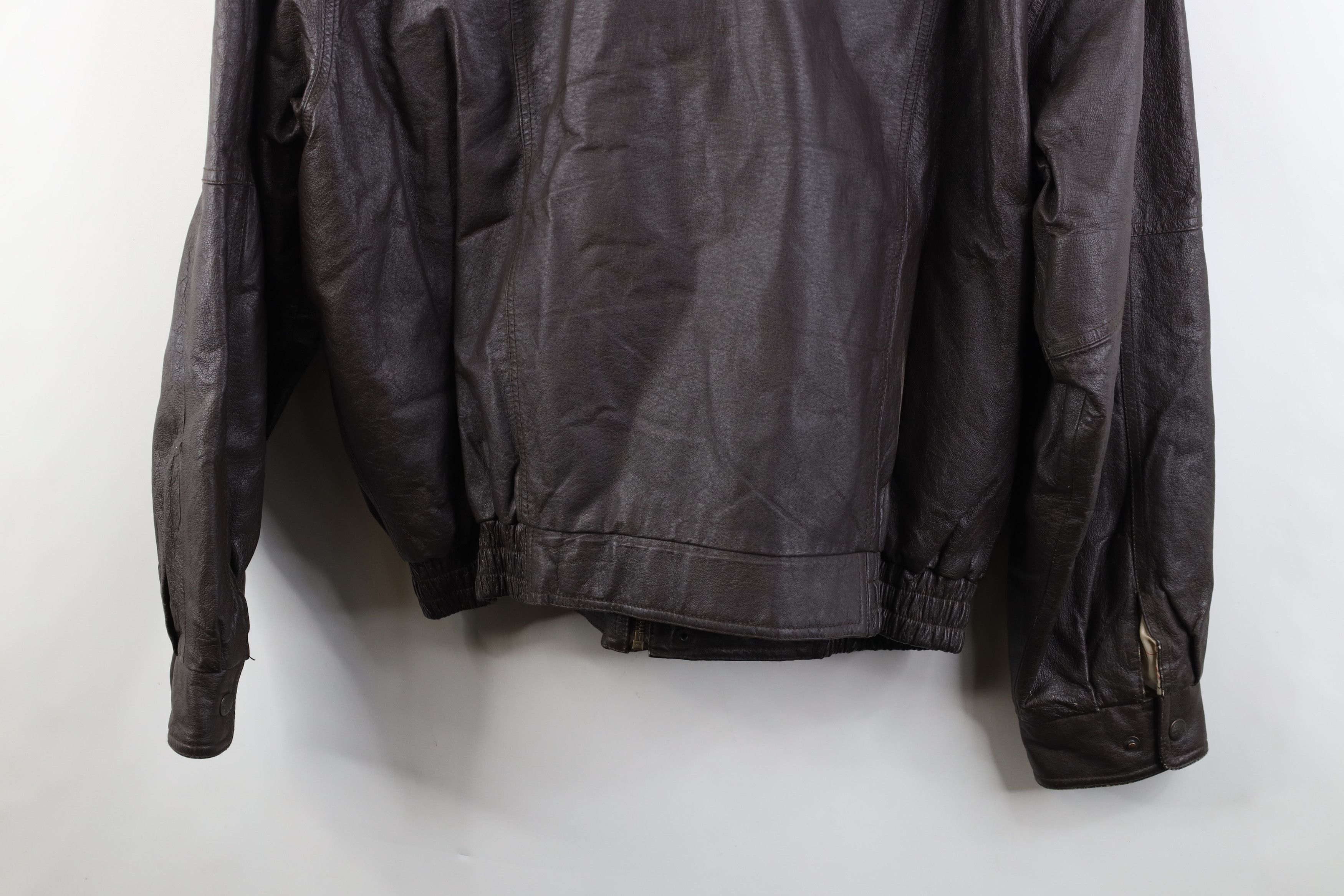 Vintage Vintage 90s North American Club Leather Bomber Jacket Size US XL / EU 56 / 4 - 16 Thumbnail