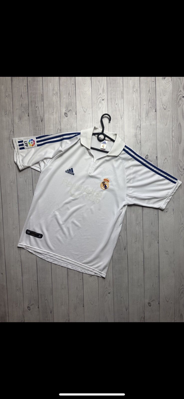 Vintage Vintage adidas Real Madrid soccer jersey size M Size US M / EU 48-50 / 2 - 1 Thumbnail