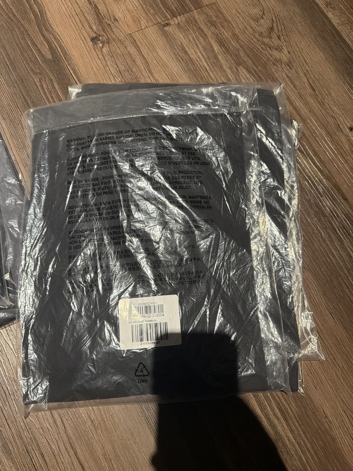 Gap × Yeezy Yeezy x Gap black t shirt Size US L / EU 52-54 / 3 - 3 Thumbnail