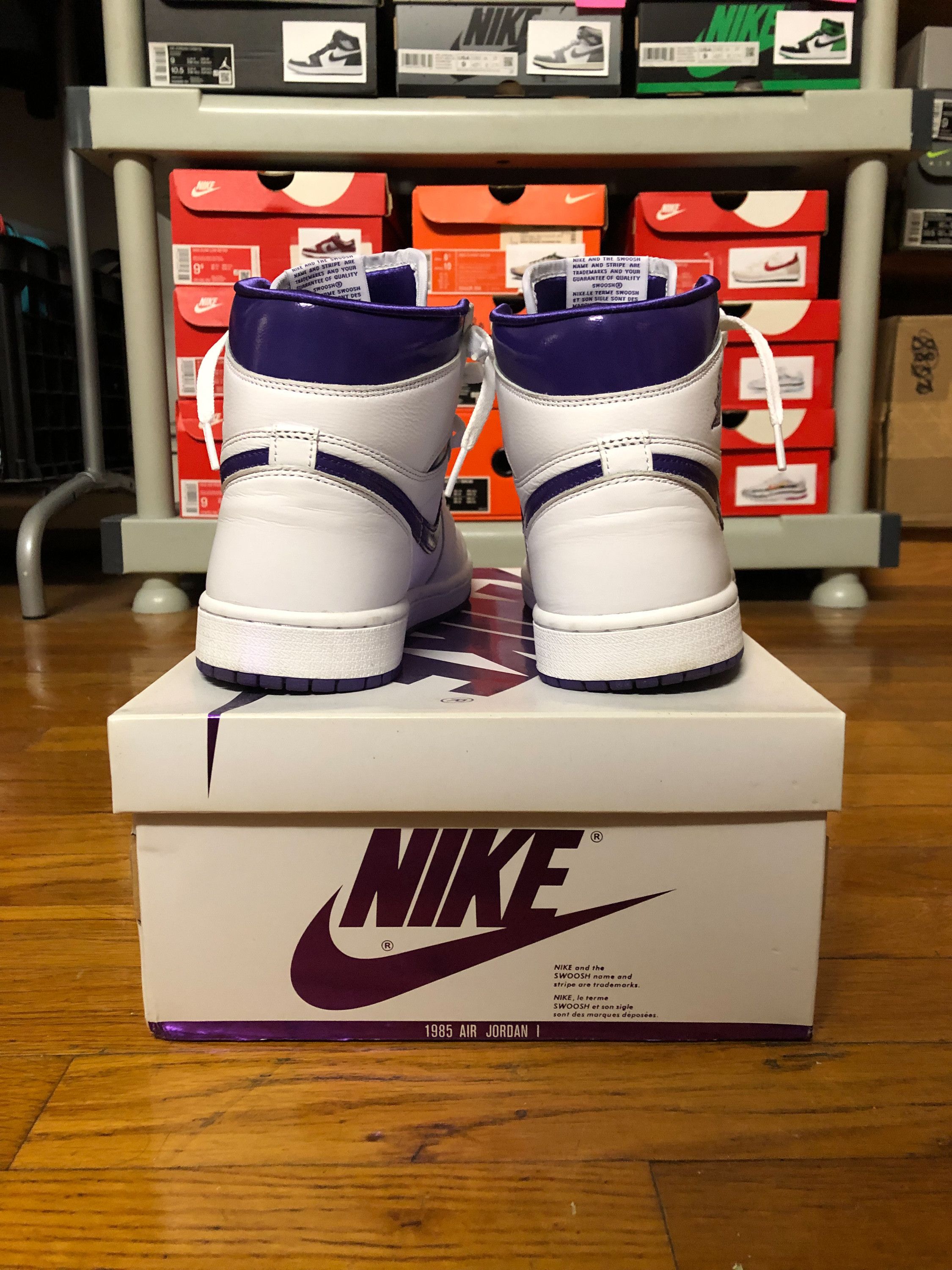 Nike *USED* WMNS Nike Air Jordan 1 High OG Court Purple szW10.5M9 Size US 9 / EU 42 - 3 Thumbnail