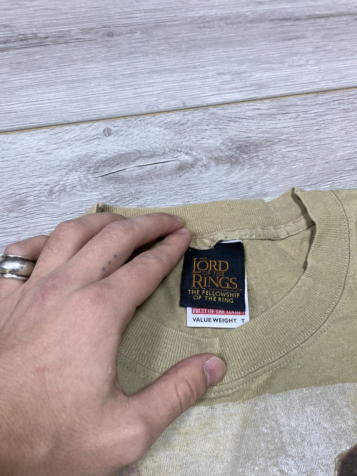 Vintage Lord of The rings the two towers vintage t-shirt Size US S / EU 44-46 / 1 - 2 Thumbnail