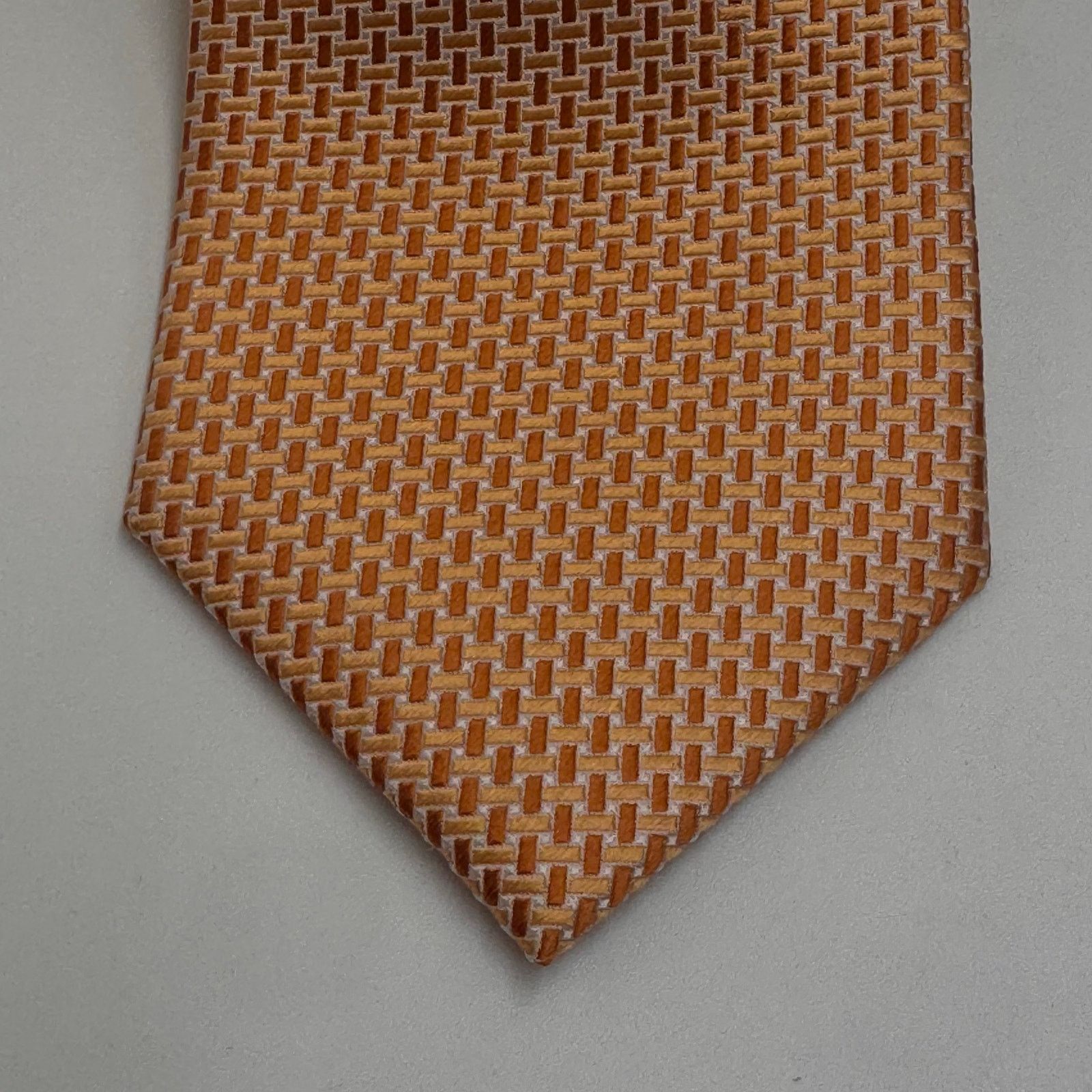 Other Chenchen NWT Silk Tie Gold Geometric Necktie Mens Designer Size ONE SIZE - 3 Thumbnail