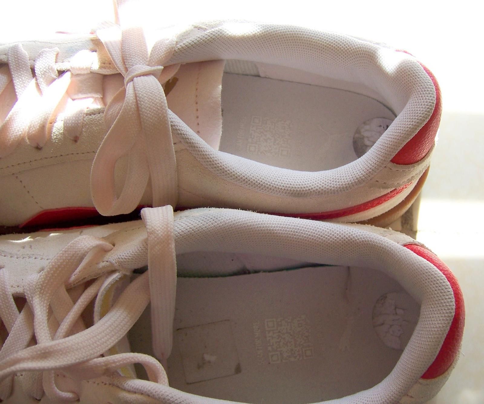 Puma Puma Club II Era Suede Sneakers Women's 8.5 Cream/Red Size US 8.5 / IT 38.5 - 8 Thumbnail