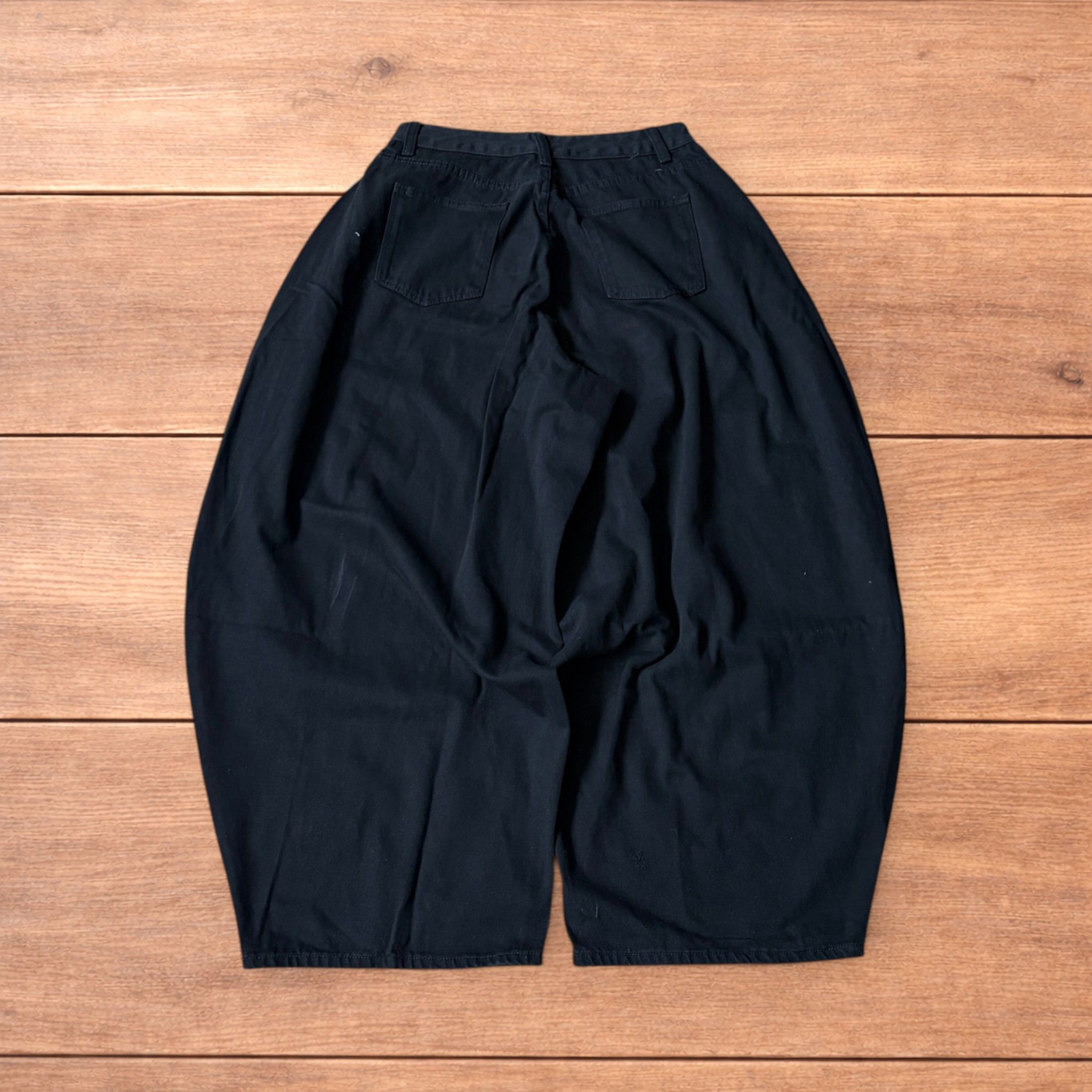 Japanese Brand Super baggy wide leg balloon fit jeans in black. Size US 32 / EU 48 - 2 Thumbnail