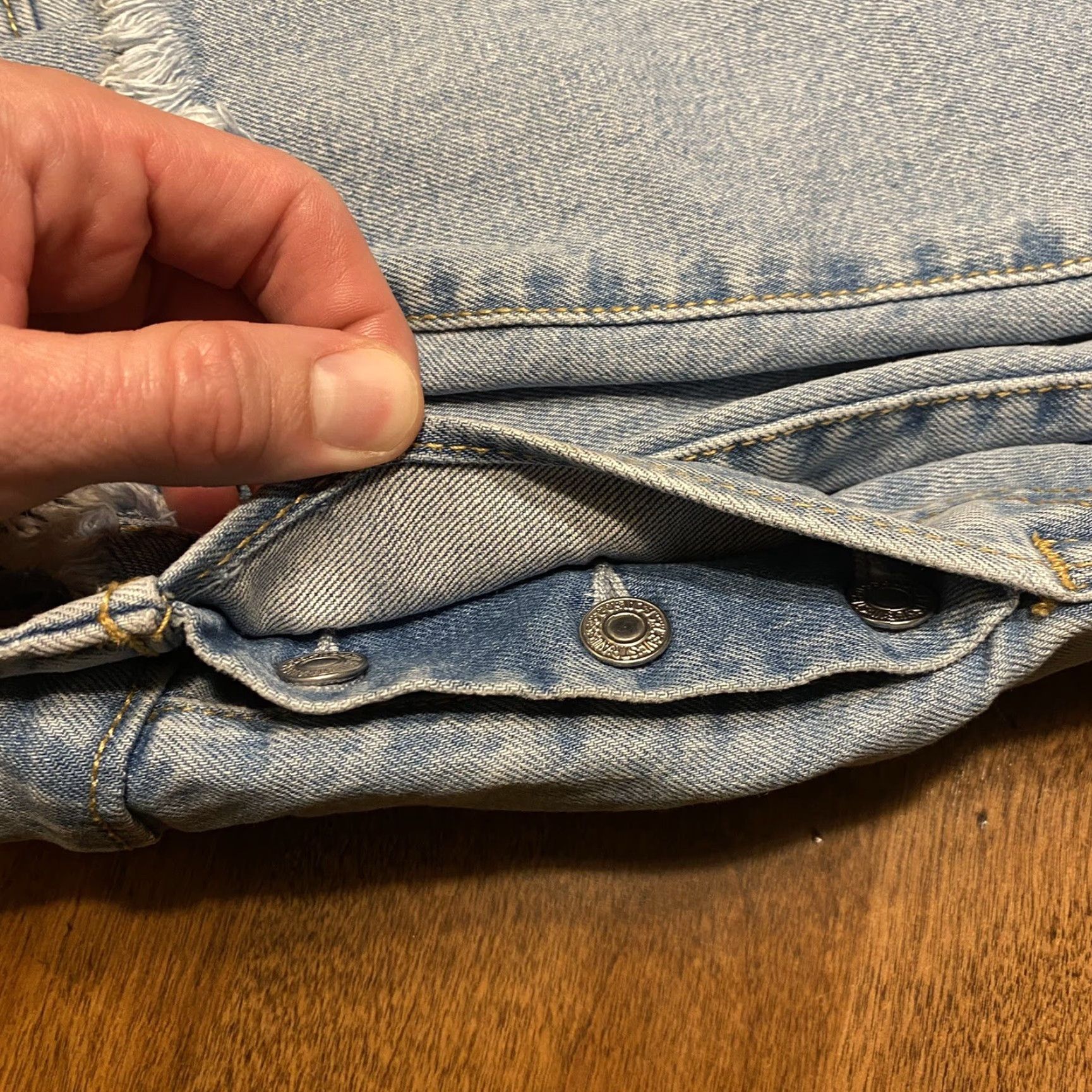 Levi's Levi's Wedgie Skinny Jeans Women's 29 Button Fly Light Blue Denim Distressed 28x26 Men? Women? Size 29" - 5 Thumbnail