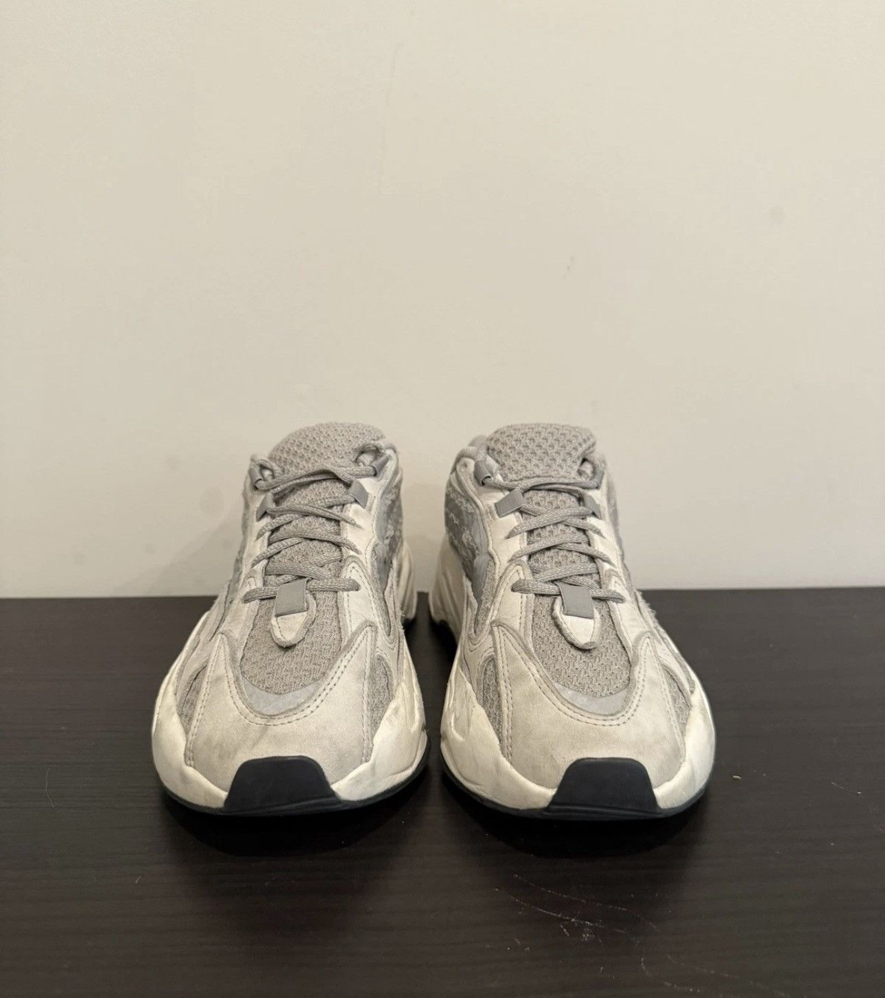 Adidas Yeezy 700 Static v2 Size US 8.5 / EU 41-42 - 6 Thumbnail