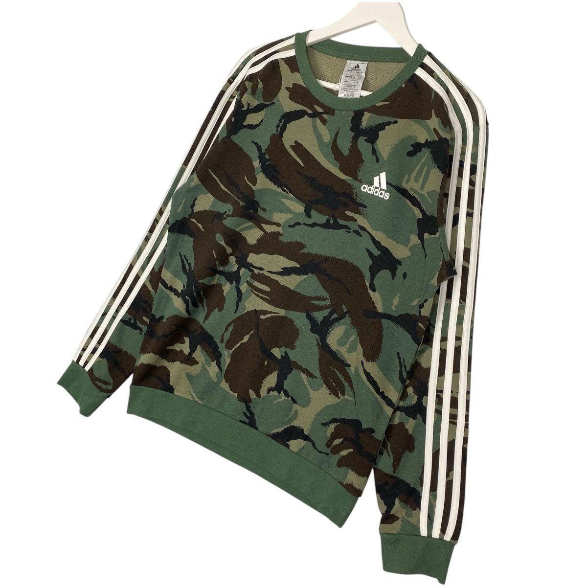 Vintage Vintage Adidas Sweatshirt Crewneck Camouflage Green Size L Size US L / EU 52-54 / 3 - 2 Thumbnail