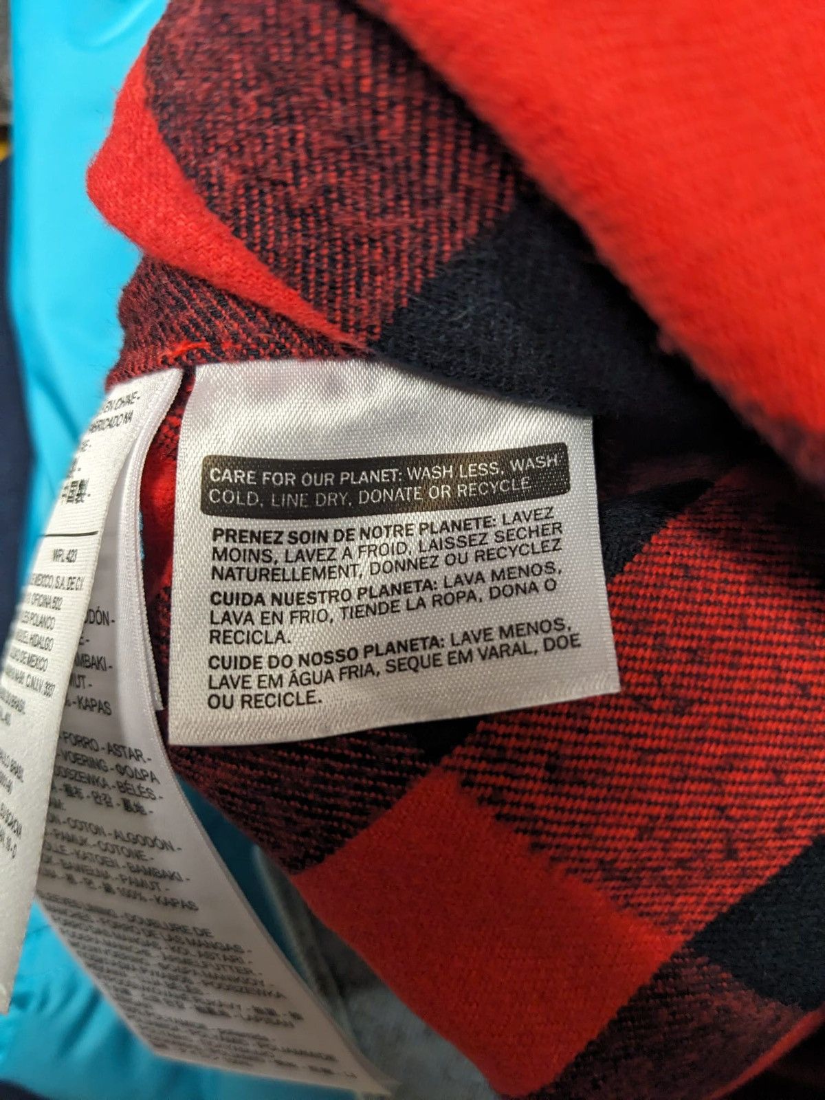 Supreme FW17 SUPREME LEVI'S SNAKESKIN TRUCKER JACKET LIGHT BLUE S Size US S / EU 44-46 / 1 - 8 Thumbnail