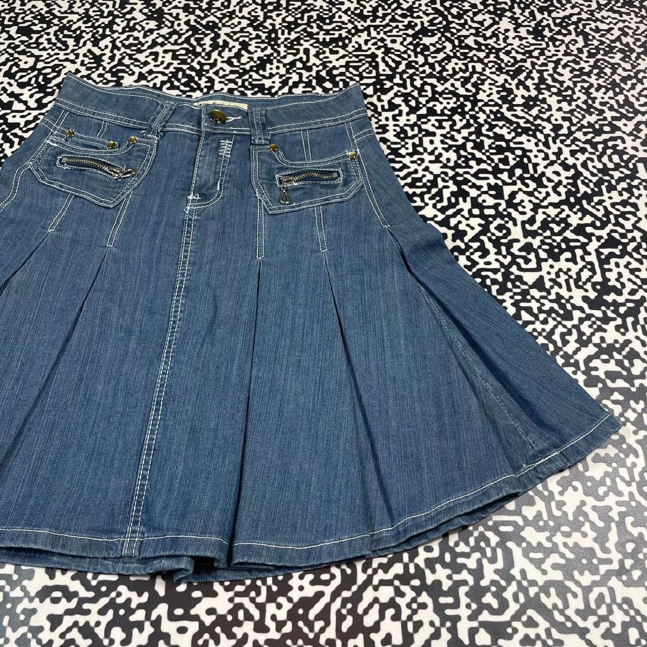 Japanese Brand Vintage Y2K Japanese Denim Flared Midi Skirt Retro Style Size 28" / US 6 / IT 42 - 6 Thumbnail