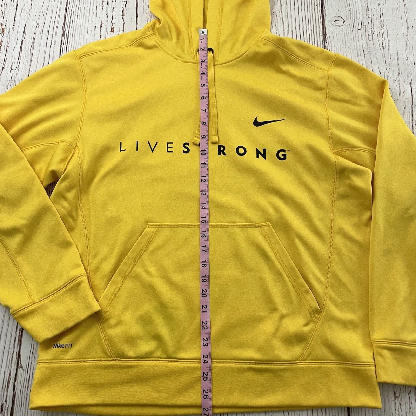 Nike VINTAGE Nike Livestrong ThermaFit Pullover Hoodie Mens M Yellow Size US M / EU 48-50 / 2 - 3 Thumbnail