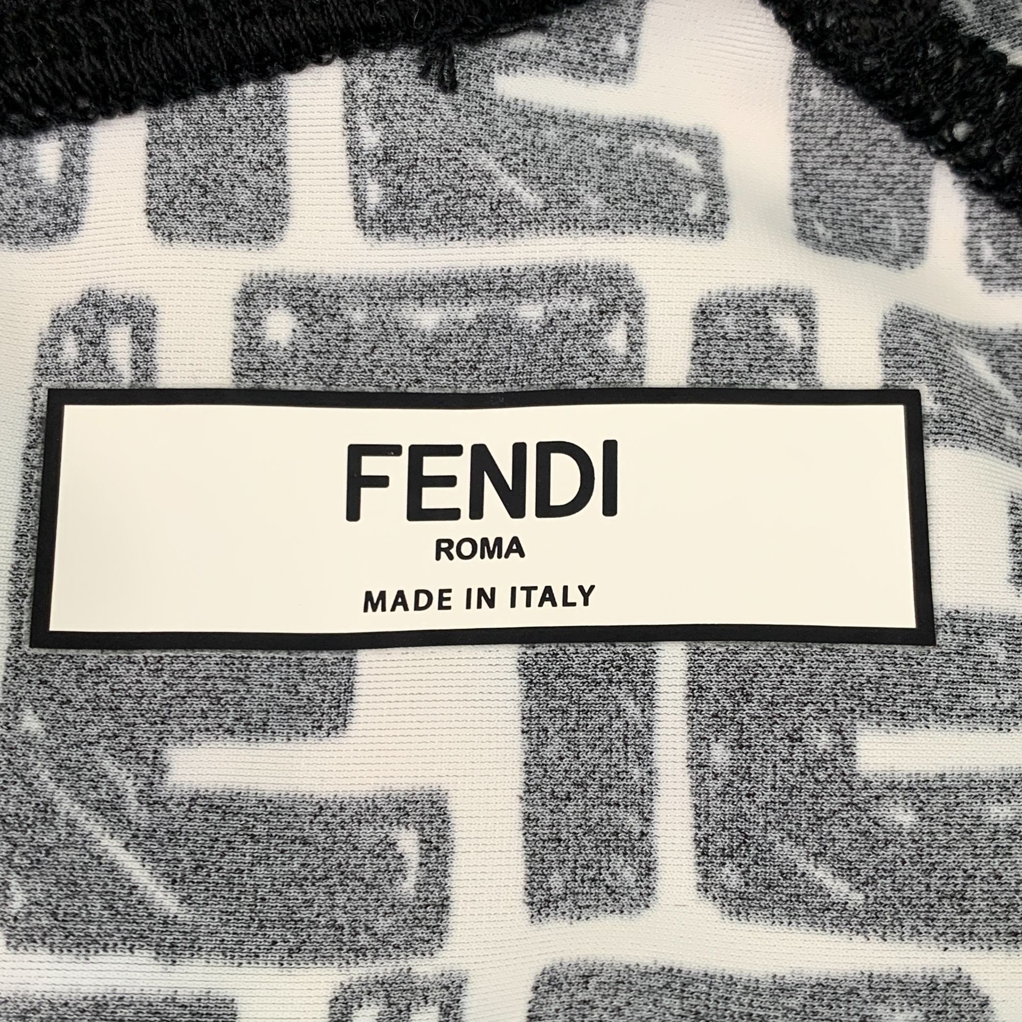 Fendi Fendi Roma Logo Full Print Round Neck Long Sleeve Crop Top T Size M / US 6-8 / IT 42-44 - 2 Thumbnail