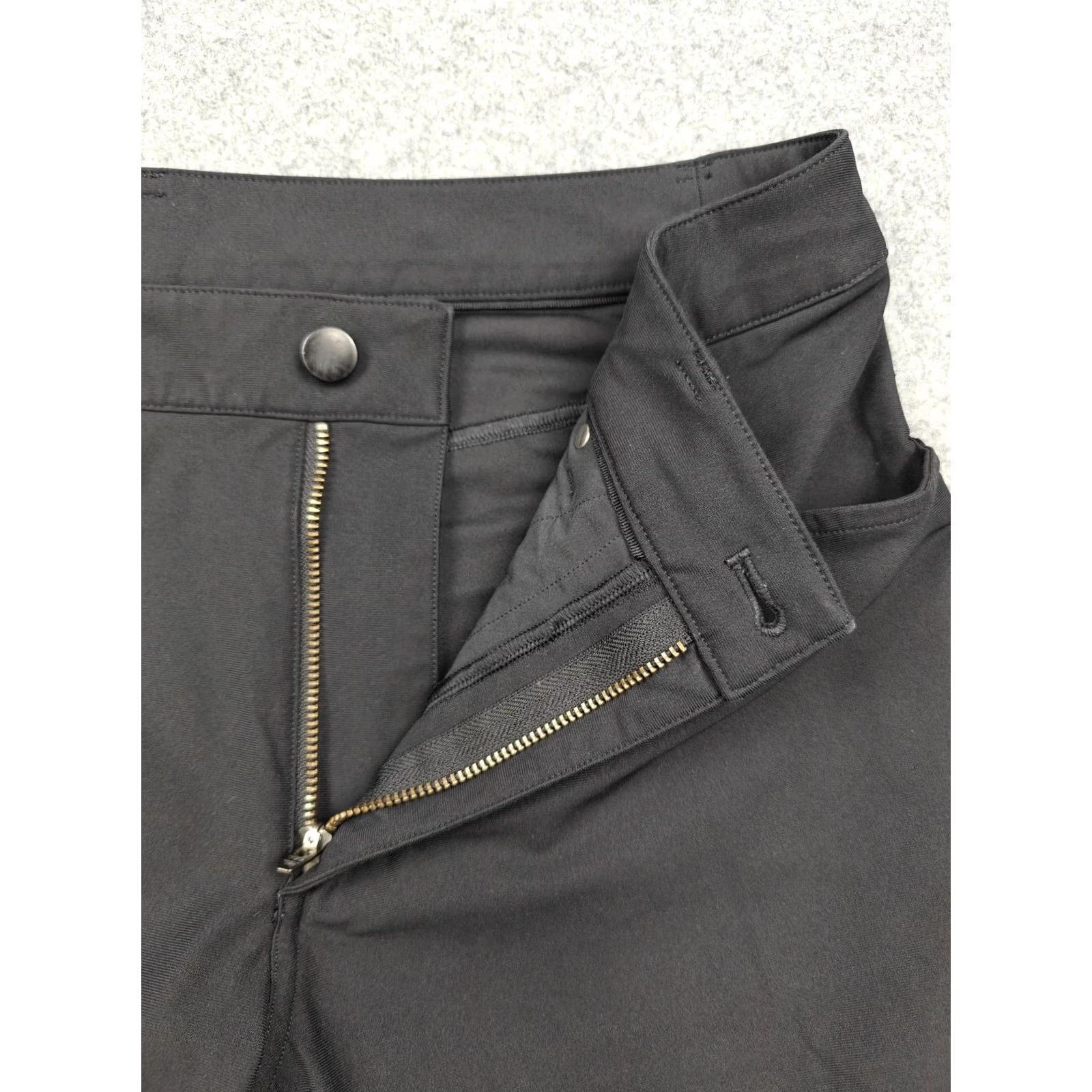 Lululemon Lululemon Pants Mens 32 Black Slim Fit Stretch Chino Microfiber Casual Travel Size US 32 / EU 48 - 2 Thumbnail