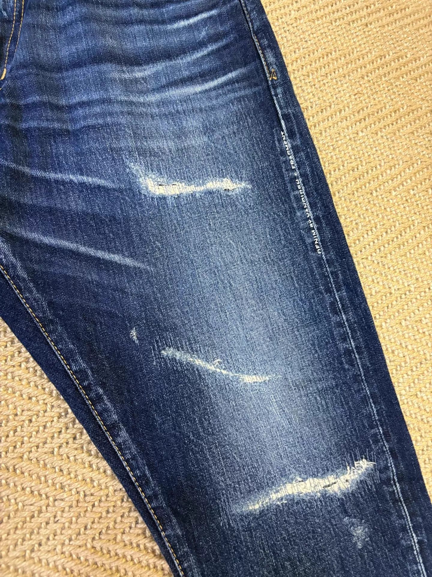 Vanquish VANQUISH & FRAGMENT WASH LIGHT CUT-OUT 9J W32 Near New Size US 32 / EU 48 - 4 Thumbnail