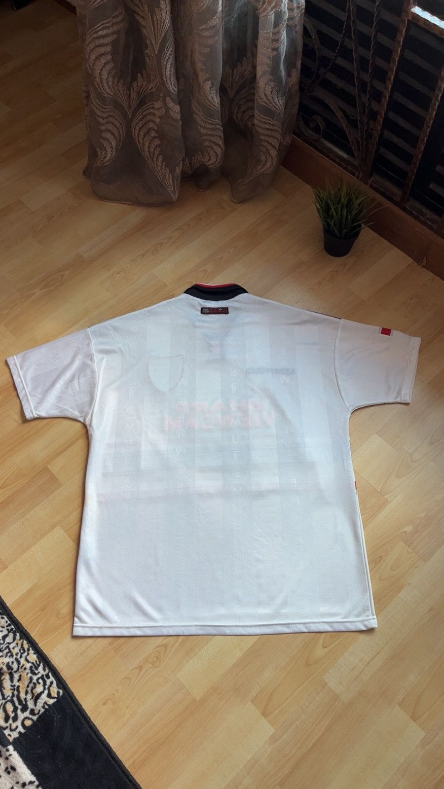 Umbro Manchester Uniter 1997/98 Away Kit Size US XL / EU 56 / 4 - 8 Thumbnail
