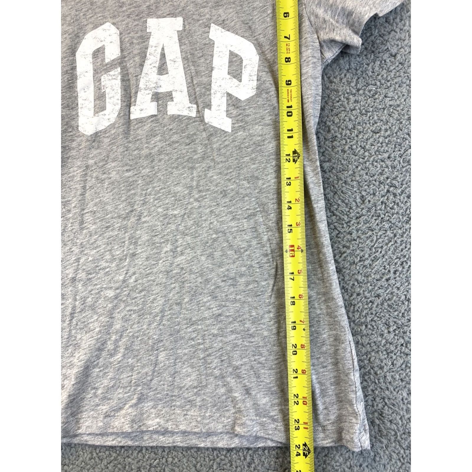 Gap VINTAGE? Not vintage. Women's Gap Shirt Women XS Gray Round Neck T-Shirt Cotton Gap Body 34-40 XS Gray Shirt Womens Shirts? Size XS / US 0-2 / IT 36-38 - 5 Thumbnail